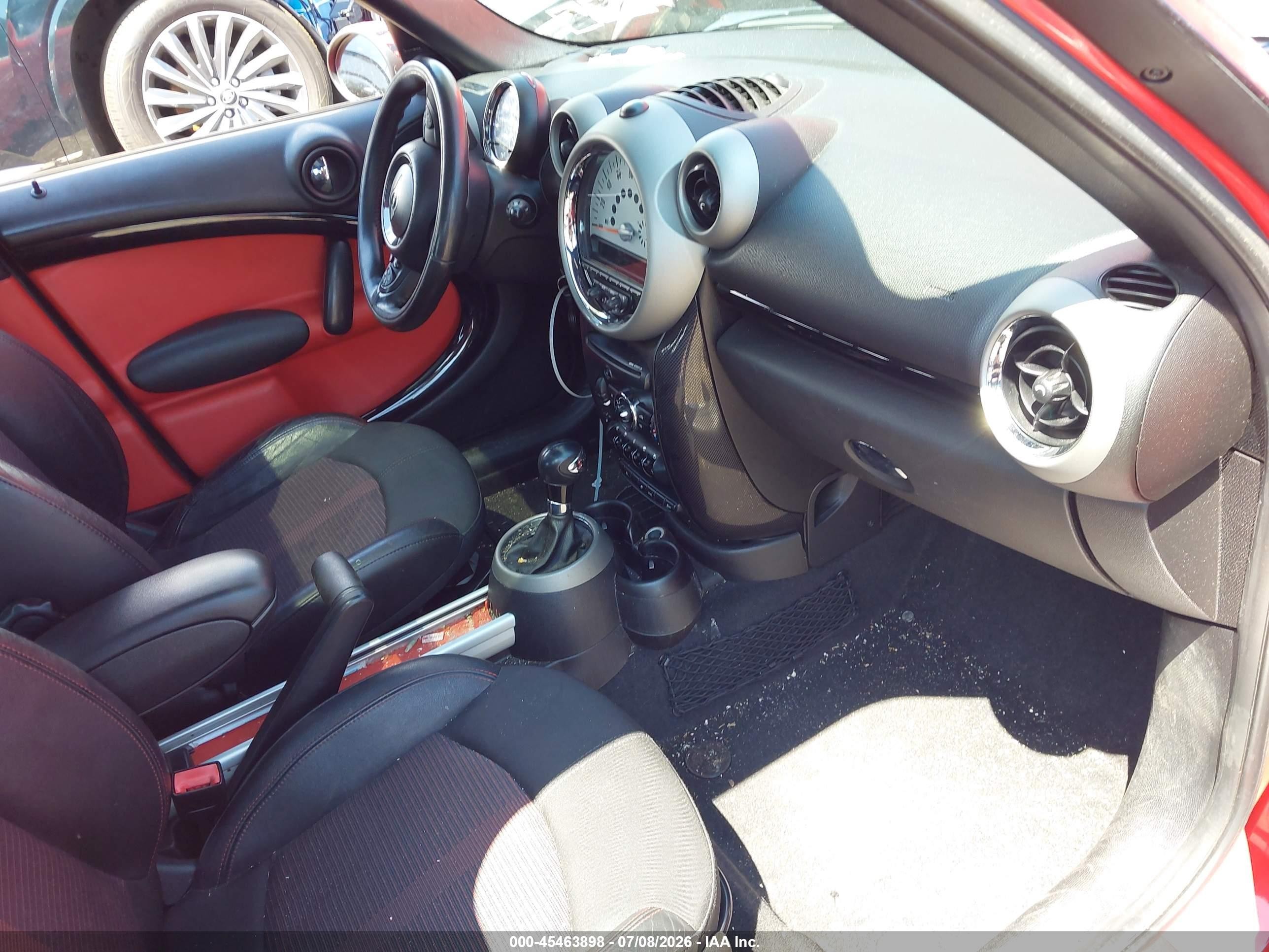 2012 Mini Cooper S Countryman   Red vin: WMWZC5C56CWL62139