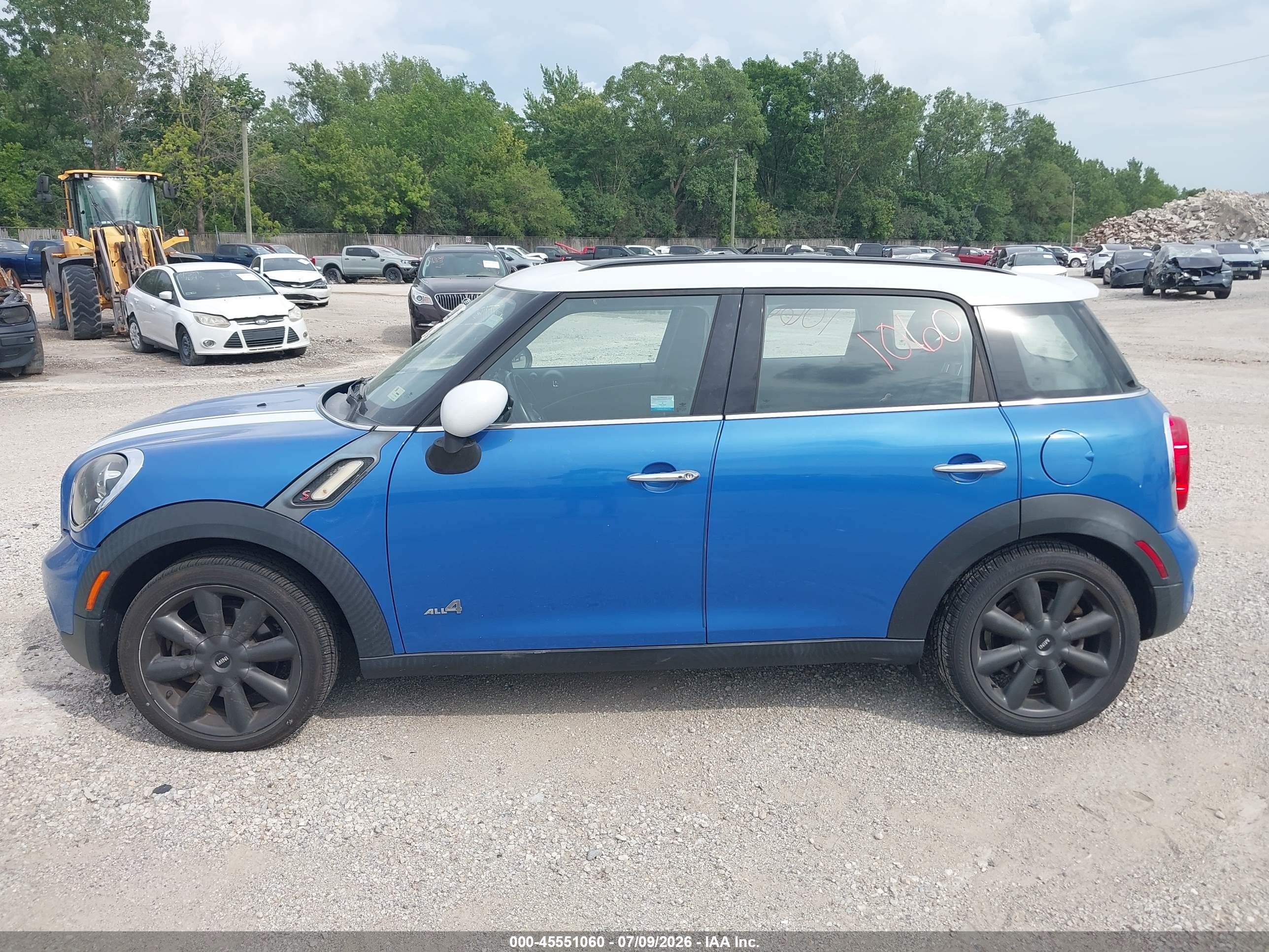 2014 Mini Countryman Cooper S Blue vin: WMWZC5C56EWP37367