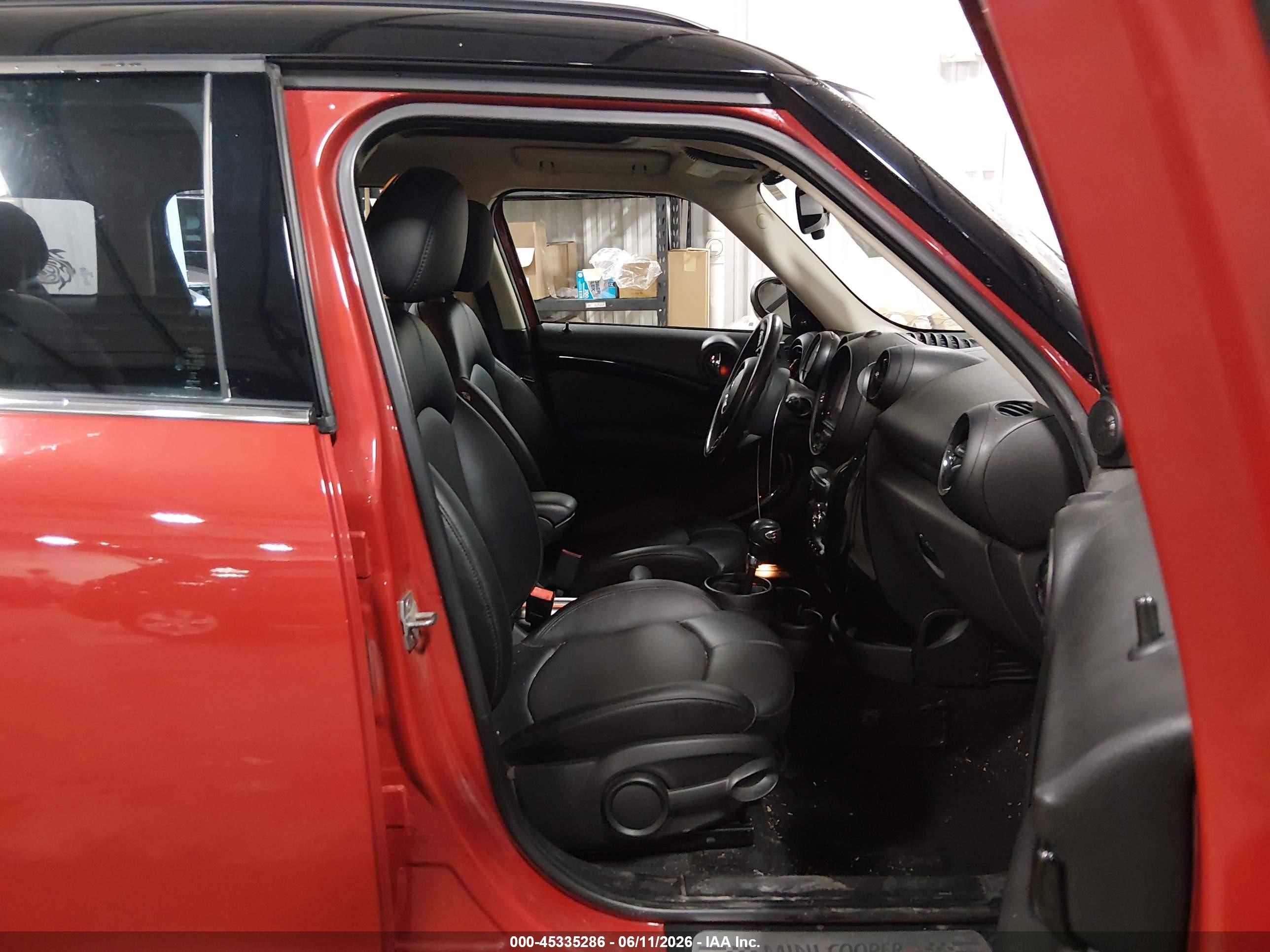 2014 Mini Countryman Cooper S Red vin: WMWZC5C56EWP41497