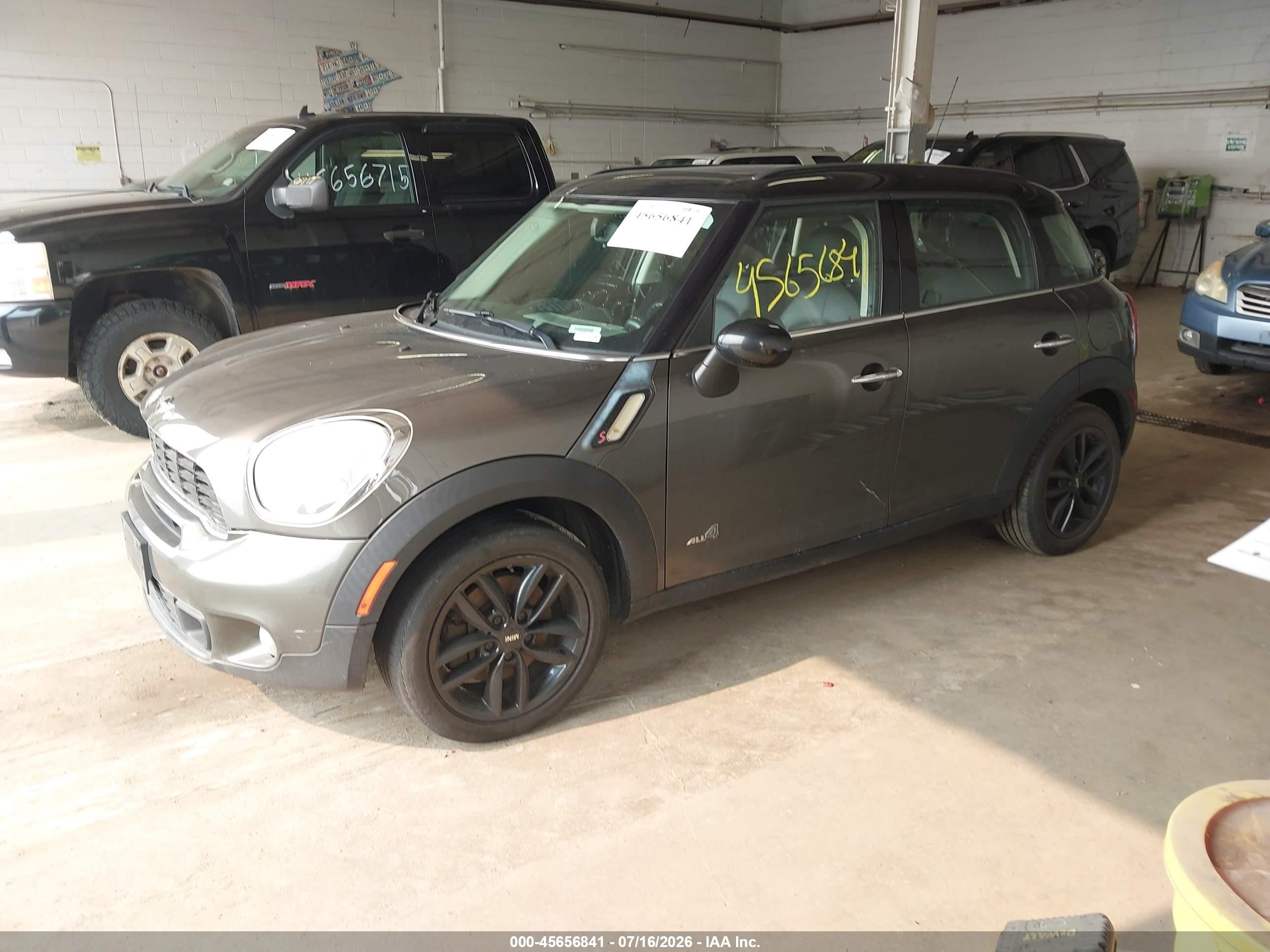 2011 Mini Cooper S Countryman   Серый vin: WMWZC5C57BWH99164