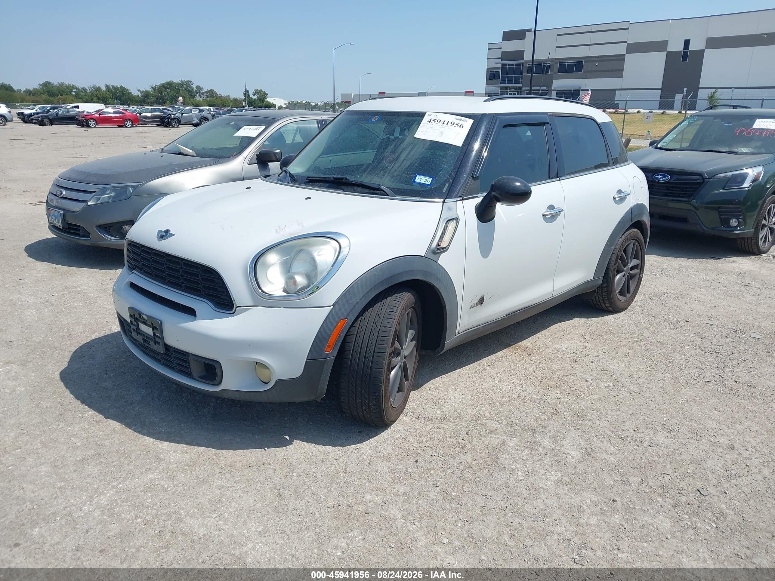 2012 Mini Cooper S Countryman   White vin: WMWZC5C57CWM13051