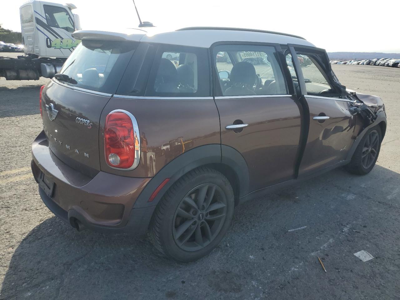 2013 Mini Cooper S Countryman Two Tone vin: WMWZC5C57DWM16422