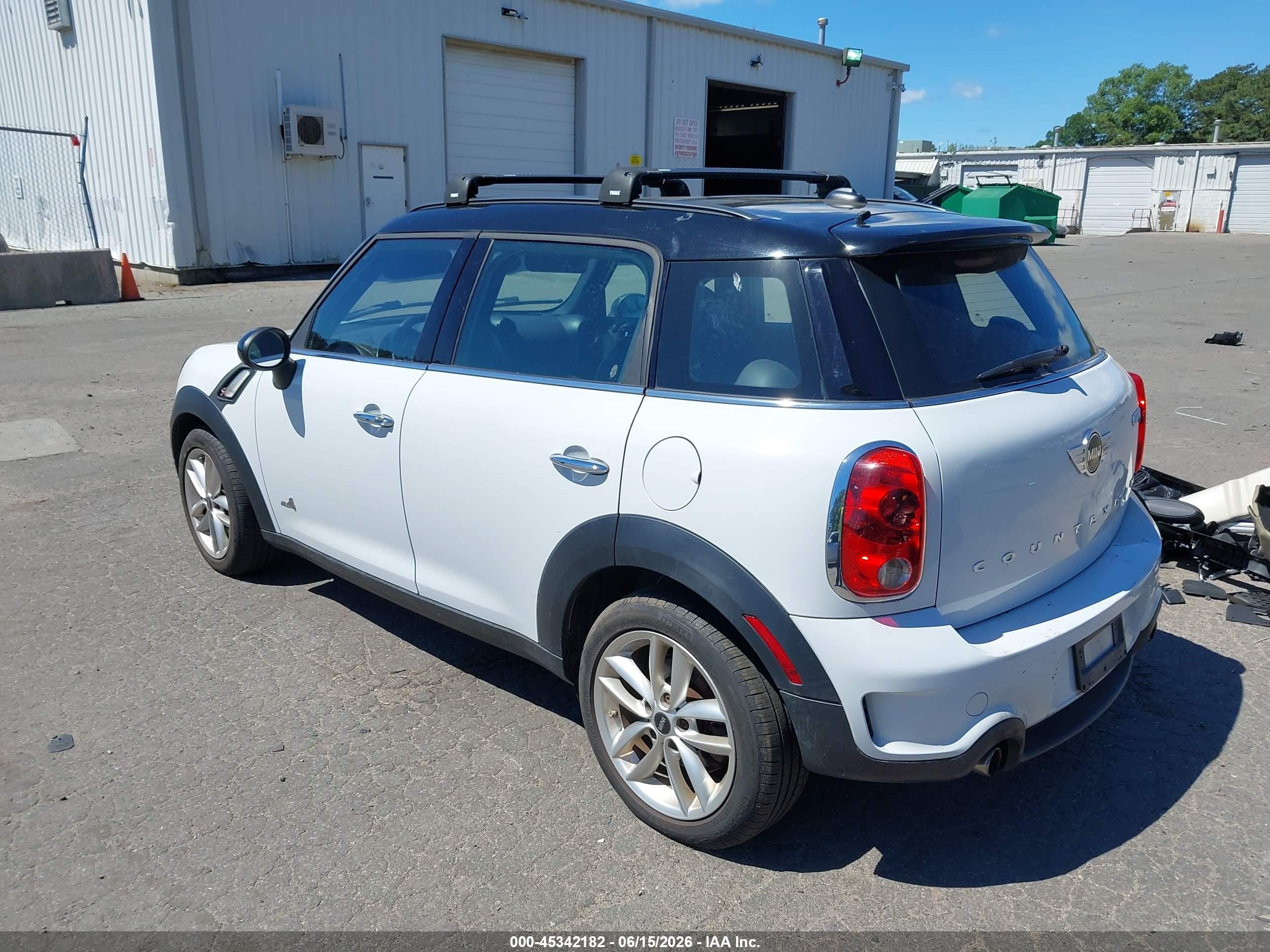 2014 Mini Countryman Cooper S Белый vin: WMWZC5C57EWP35398