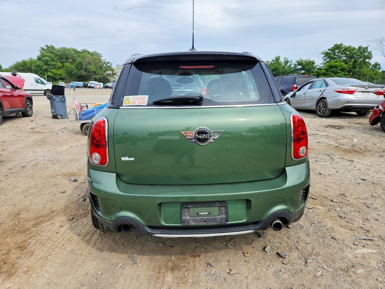 2015 Mini Cooper S Countryman Green vin: WMWZC5C57FWM18867
