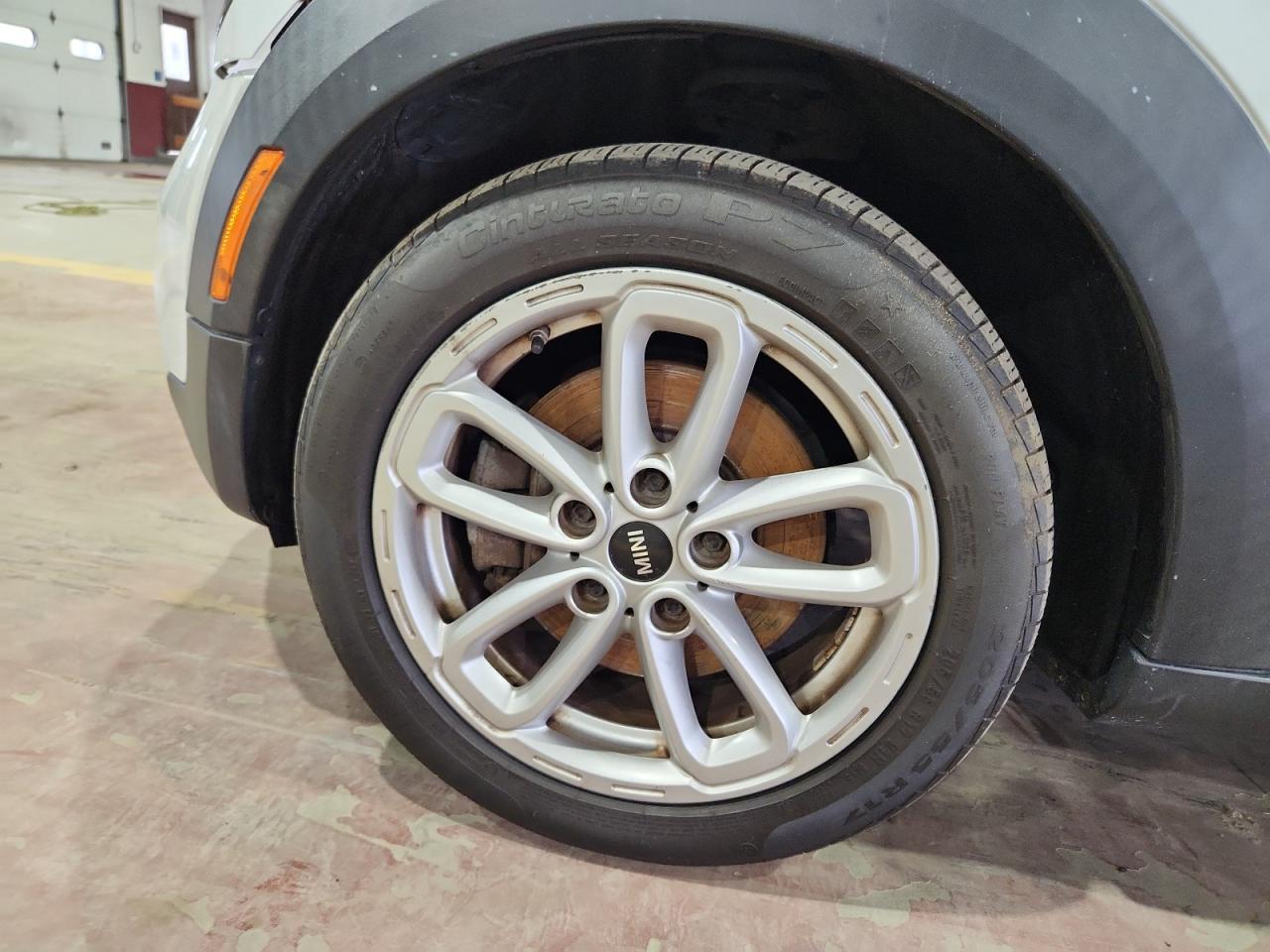 2015 Mini Cooper S Countryman White vin: WMWZC5C57FWP45642 Damage: Left Front Wheel, Curb Rash, 5 To 6 Inches