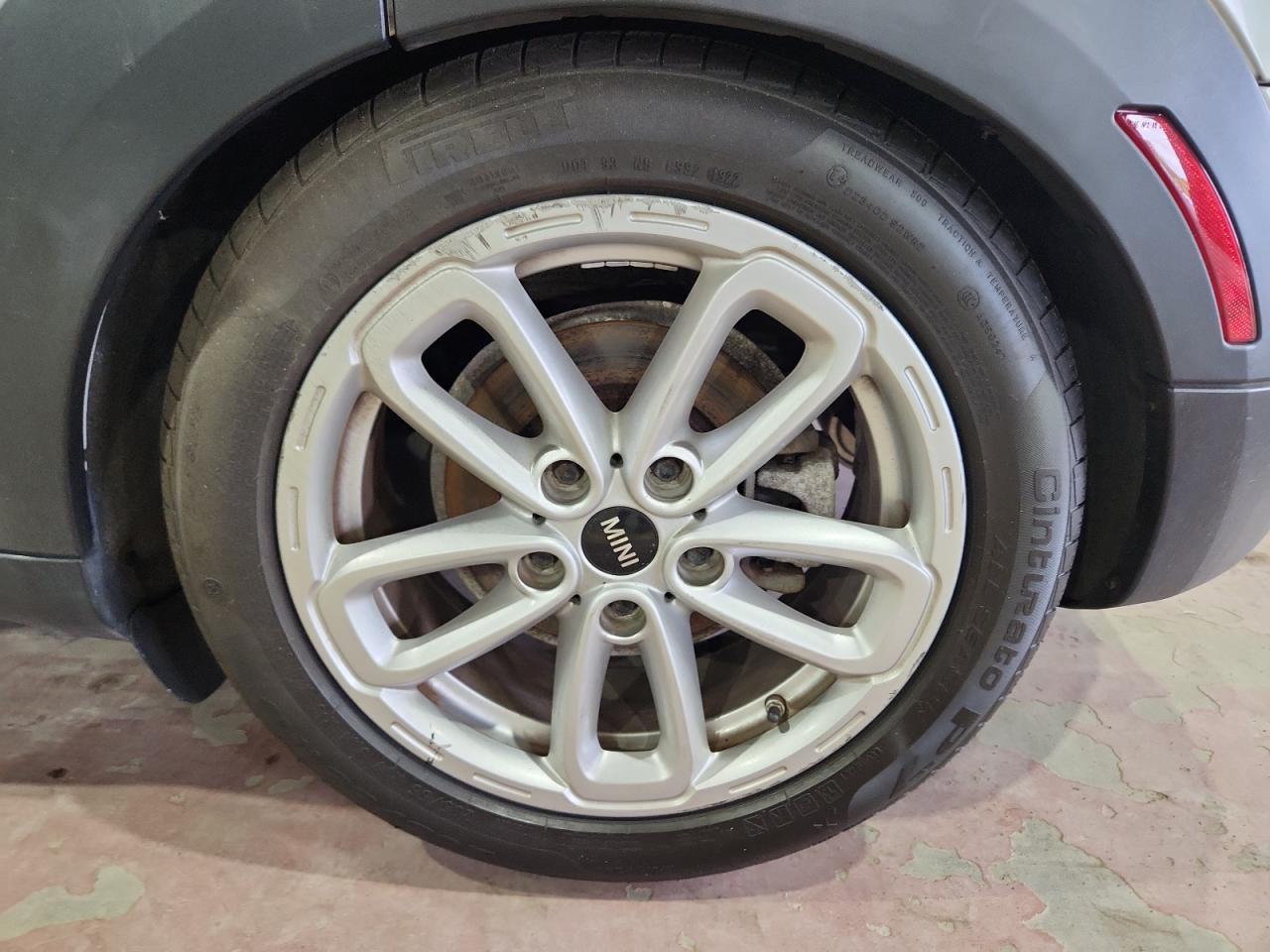 2015 Mini Cooper S Countryman White vin: WMWZC5C57FWP45642 Damage: Left Rear Wheel, Curb Rash, 6 To 7 Inches