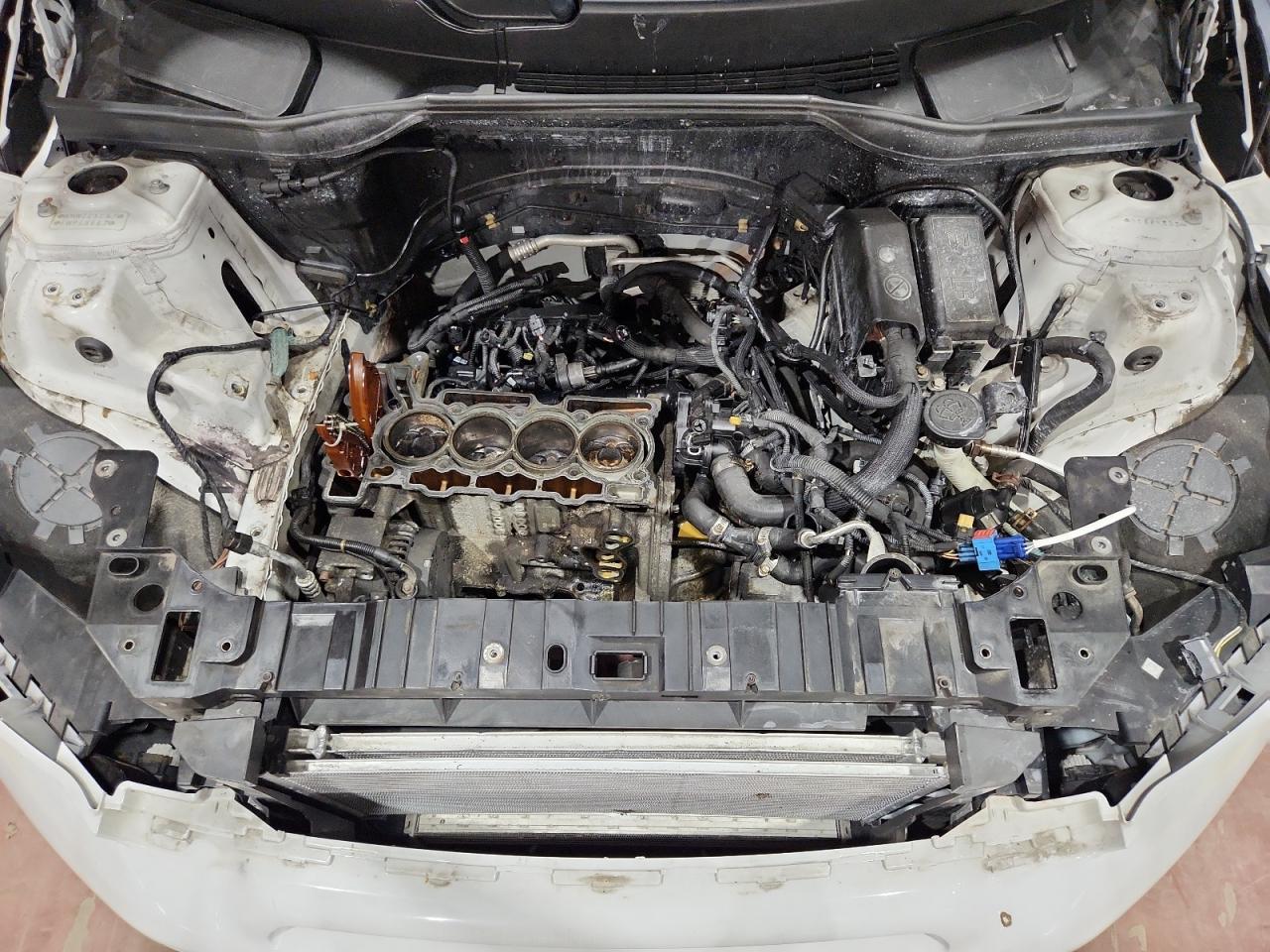 2015 Mini Cooper S Countryman White vin: WMWZC5C57FWP45642 Damage: Engine, Broken, Repair Required