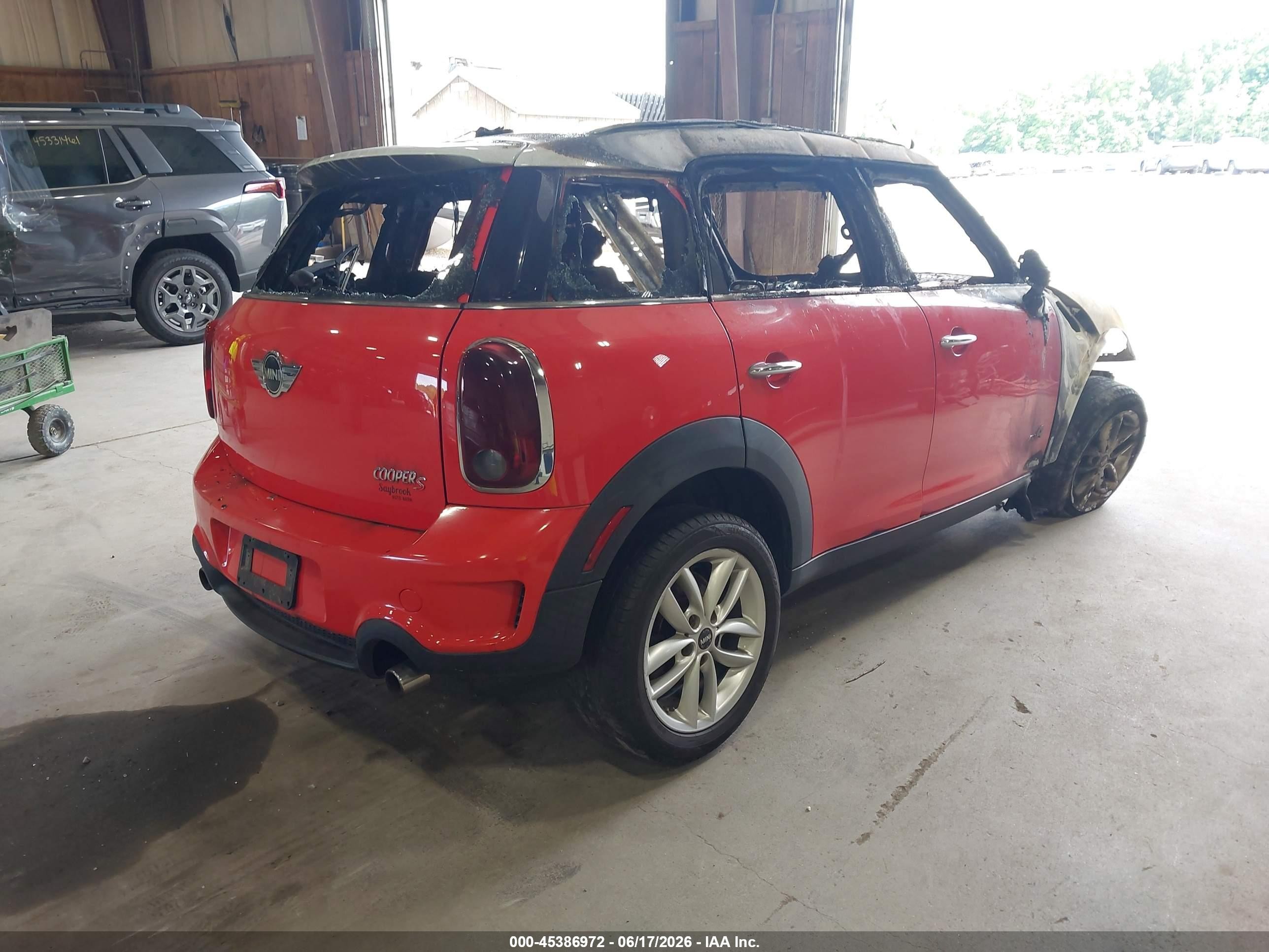 2011 Mini Cooper S Countryman   Red vin: WMWZC5C58BWH99089