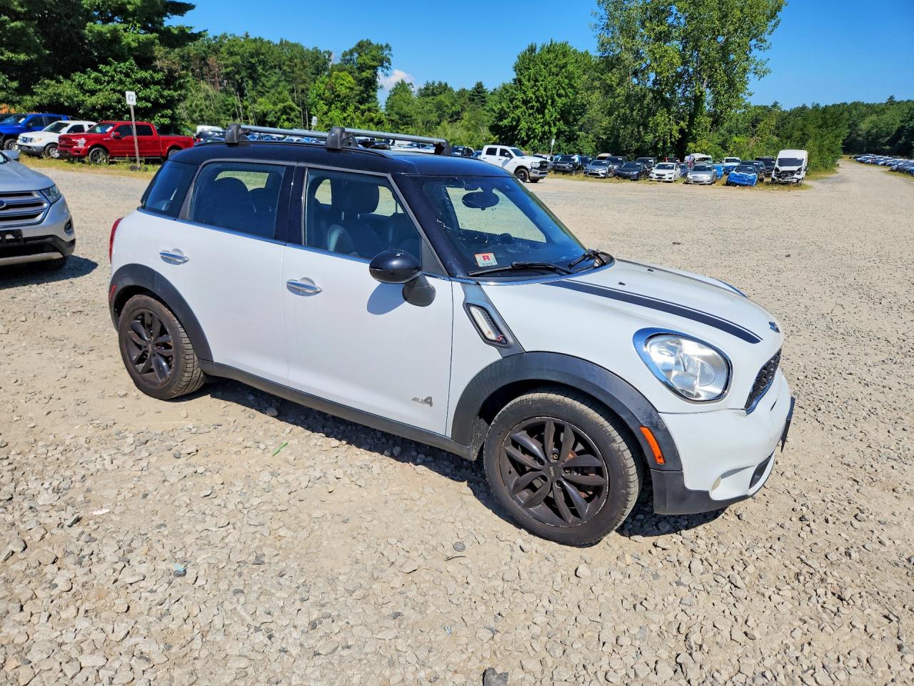 2013 Mini Cooper S Countryman White vin: WMWZC5C58DWP33738