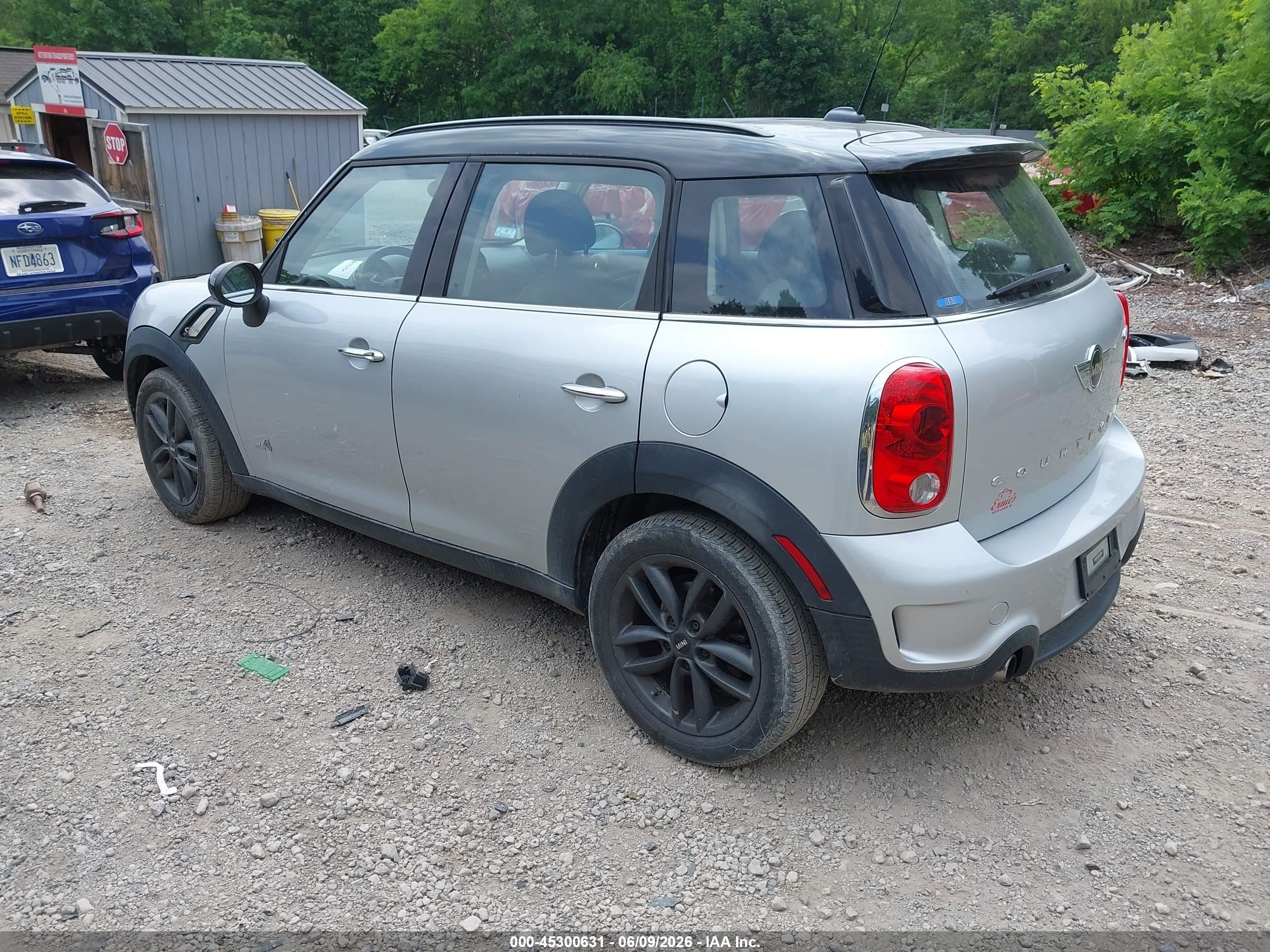 2014 Mini Countryman Cooper S Silver vin: WMWZC5C58EWP37368