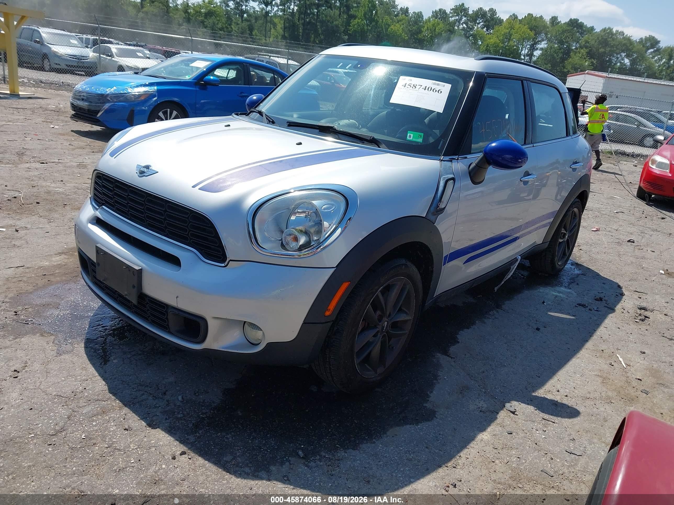 2014 Mini Countryman Cooper S Silver vin: WMWZC5C58EWP38469