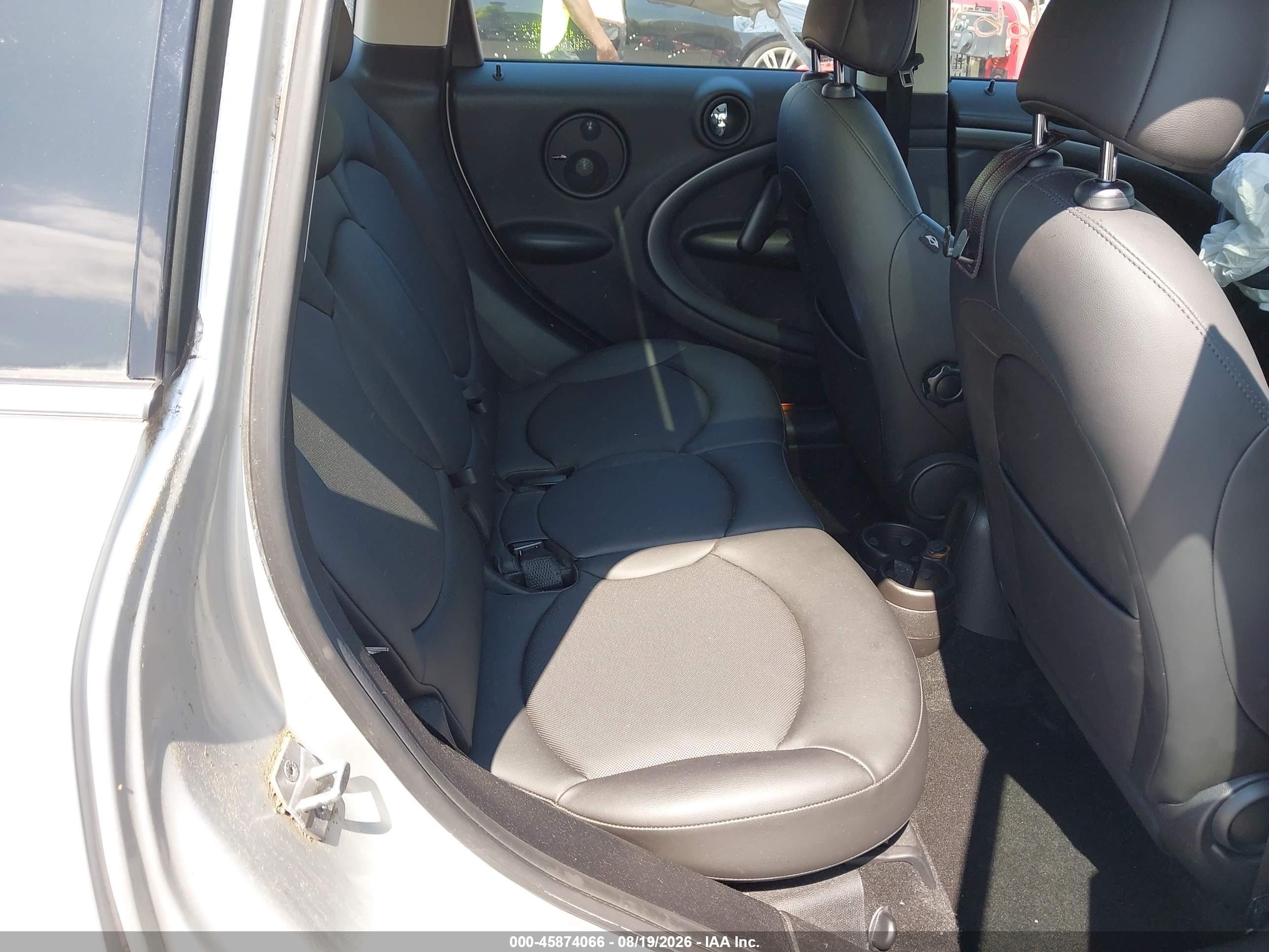2014 Mini Countryman Cooper S Silver vin: WMWZC5C58EWP38469