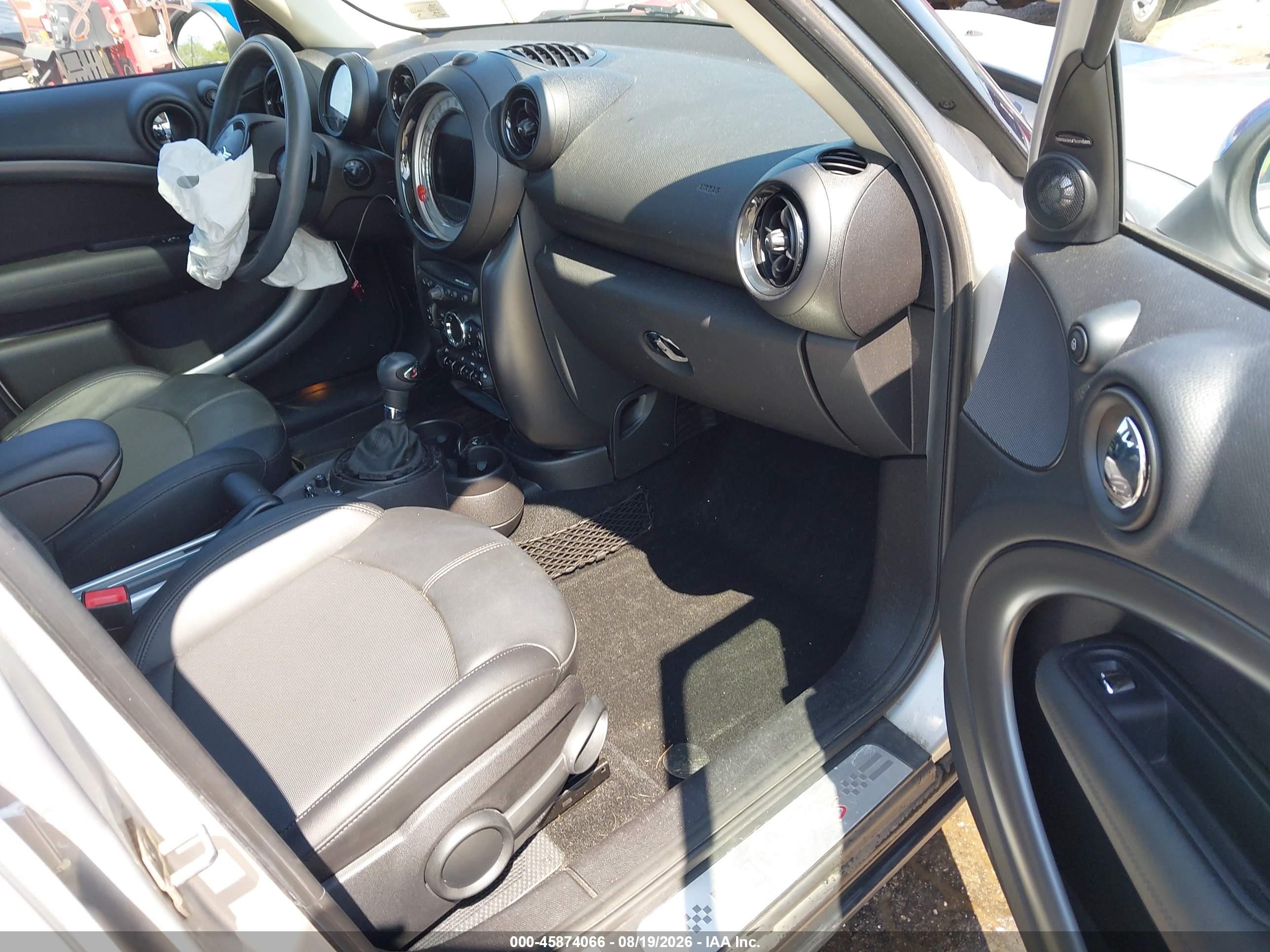 2014 Mini Countryman Cooper S Silver vin: WMWZC5C58EWP38469