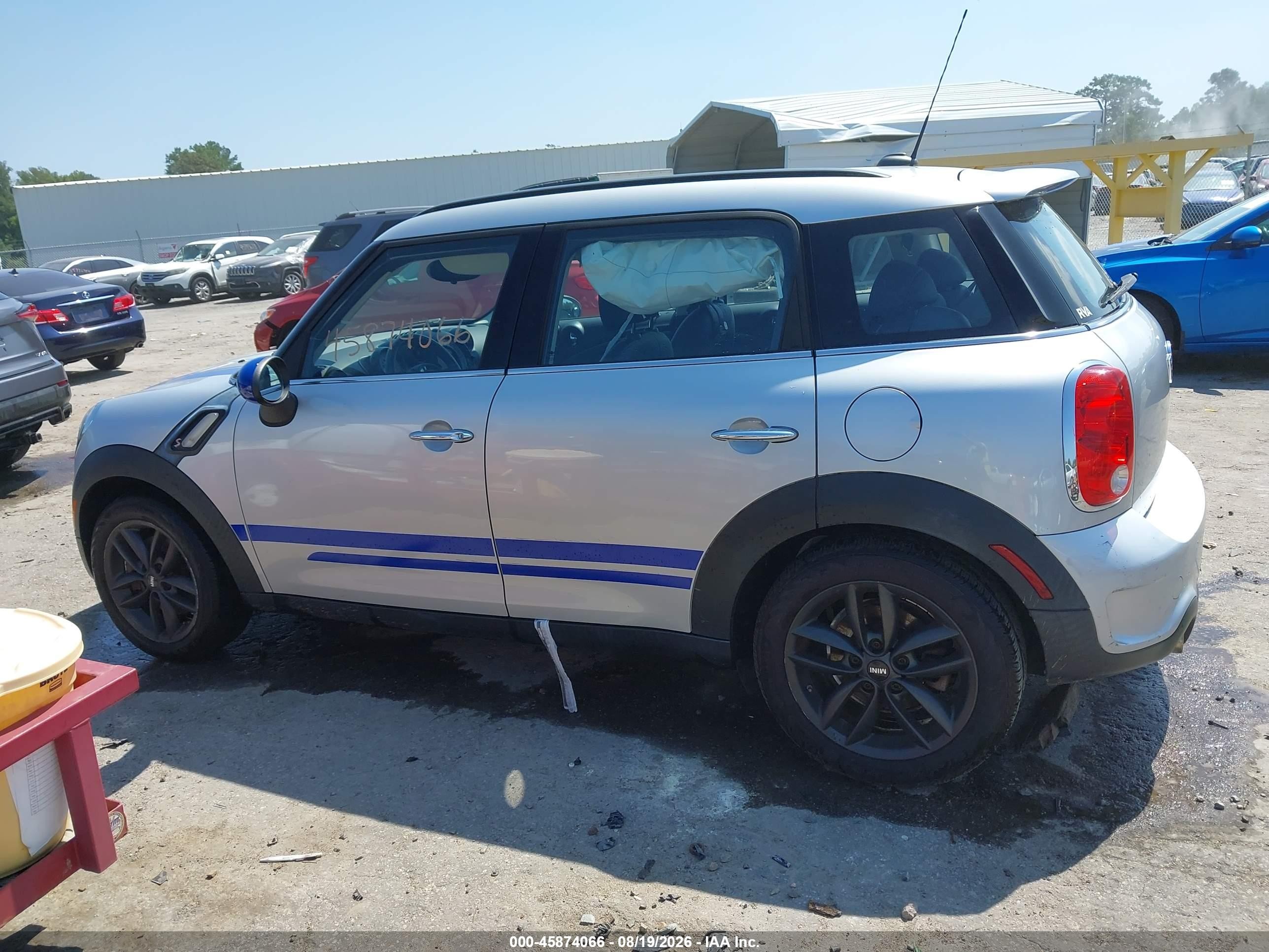 2014 Mini Countryman Cooper S Silver vin: WMWZC5C58EWP38469
