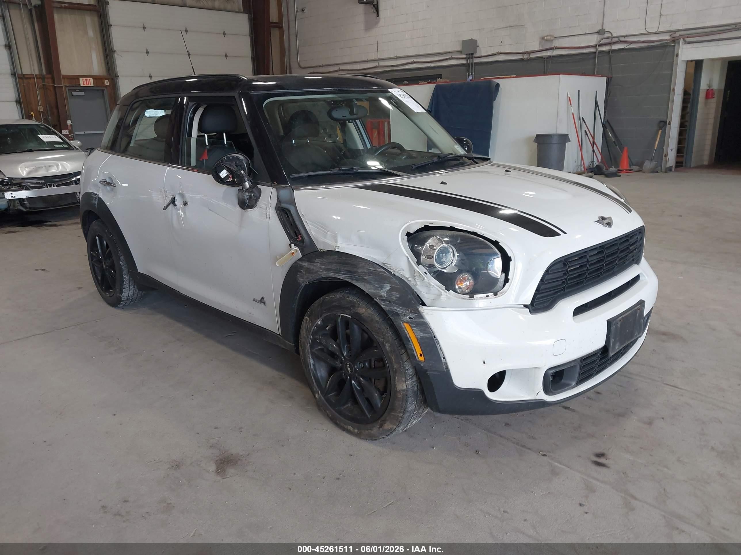 2013 Mini Countryman Cooper S White vin: WMWZC5C59DWM15739
