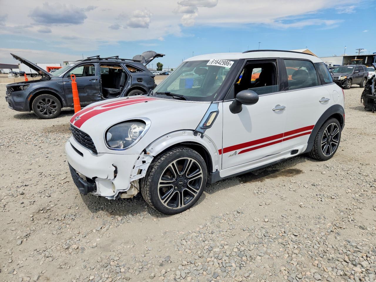2014 Mini Cooper S Countryman White vin: WMWZC5C59EWM17881