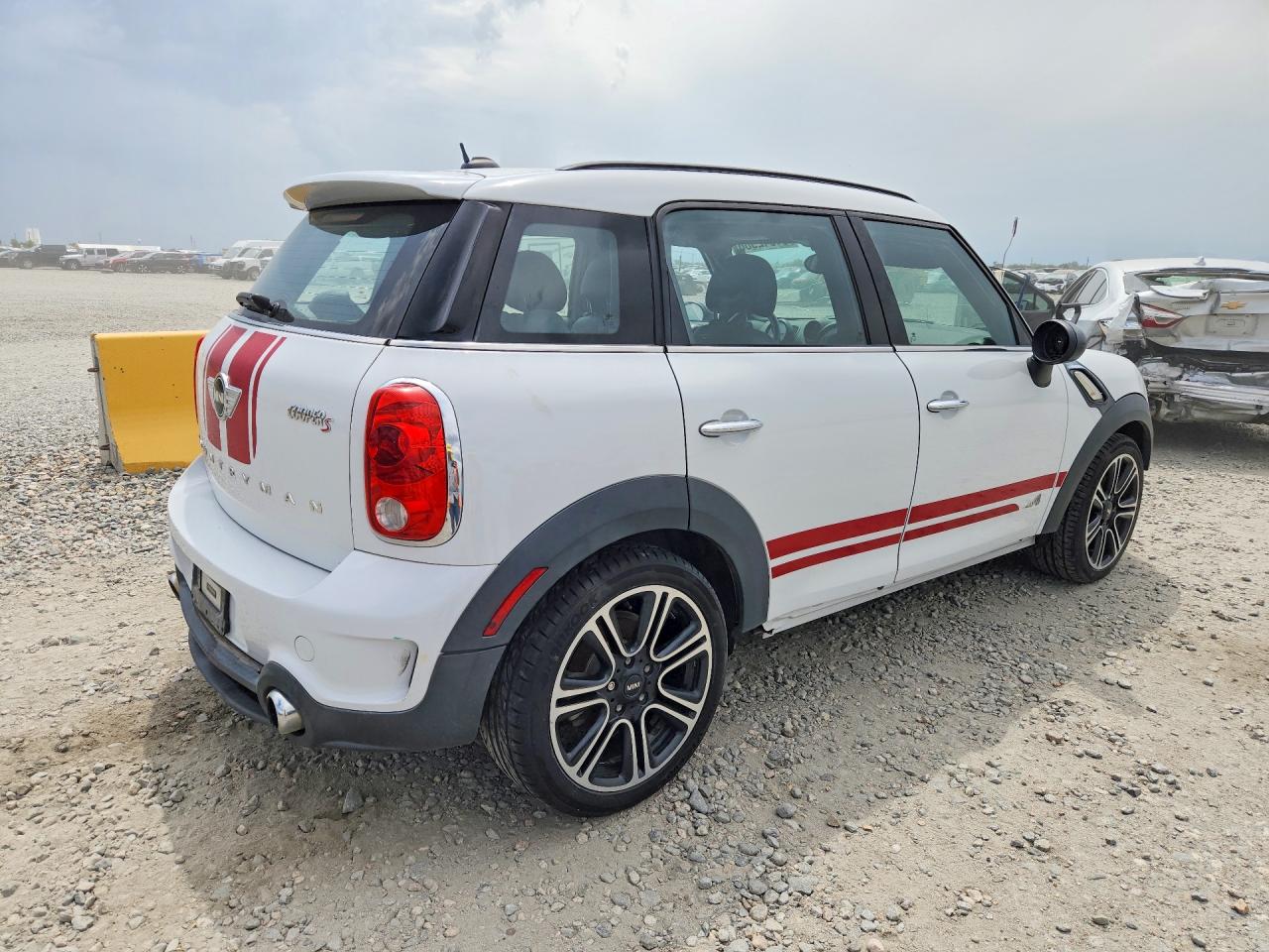 2014 Mini Cooper S Countryman White vin: WMWZC5C59EWM17881