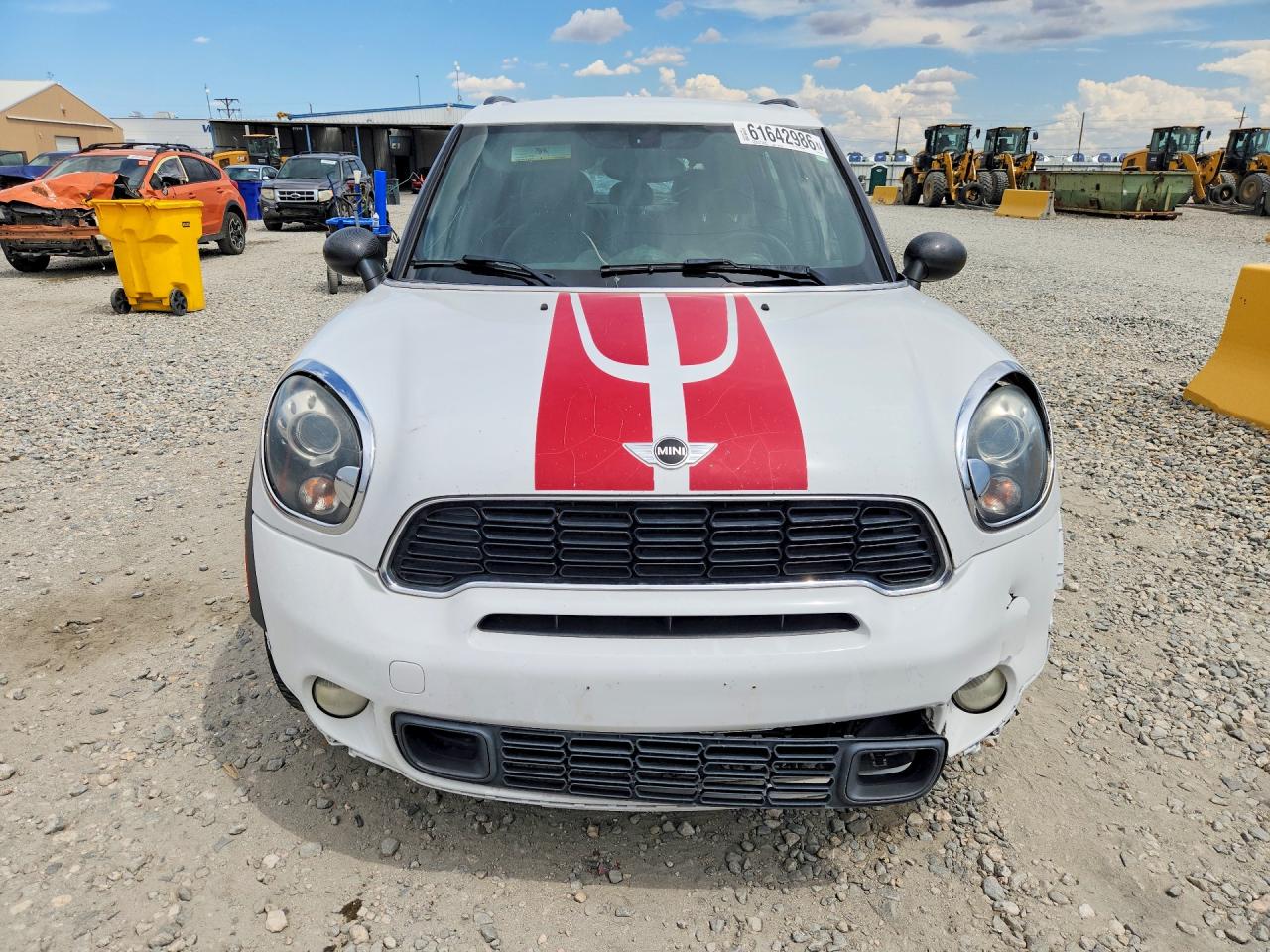 2014 Mini Cooper S Countryman White vin: WMWZC5C59EWM17881