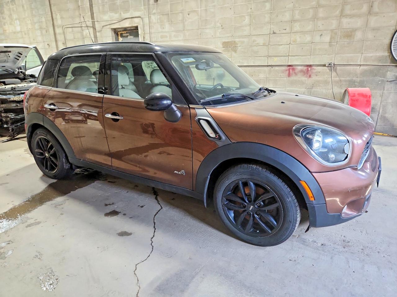 2014 Mini Cooper S Countryman Brown vin: WMWZC5C59EWP37766