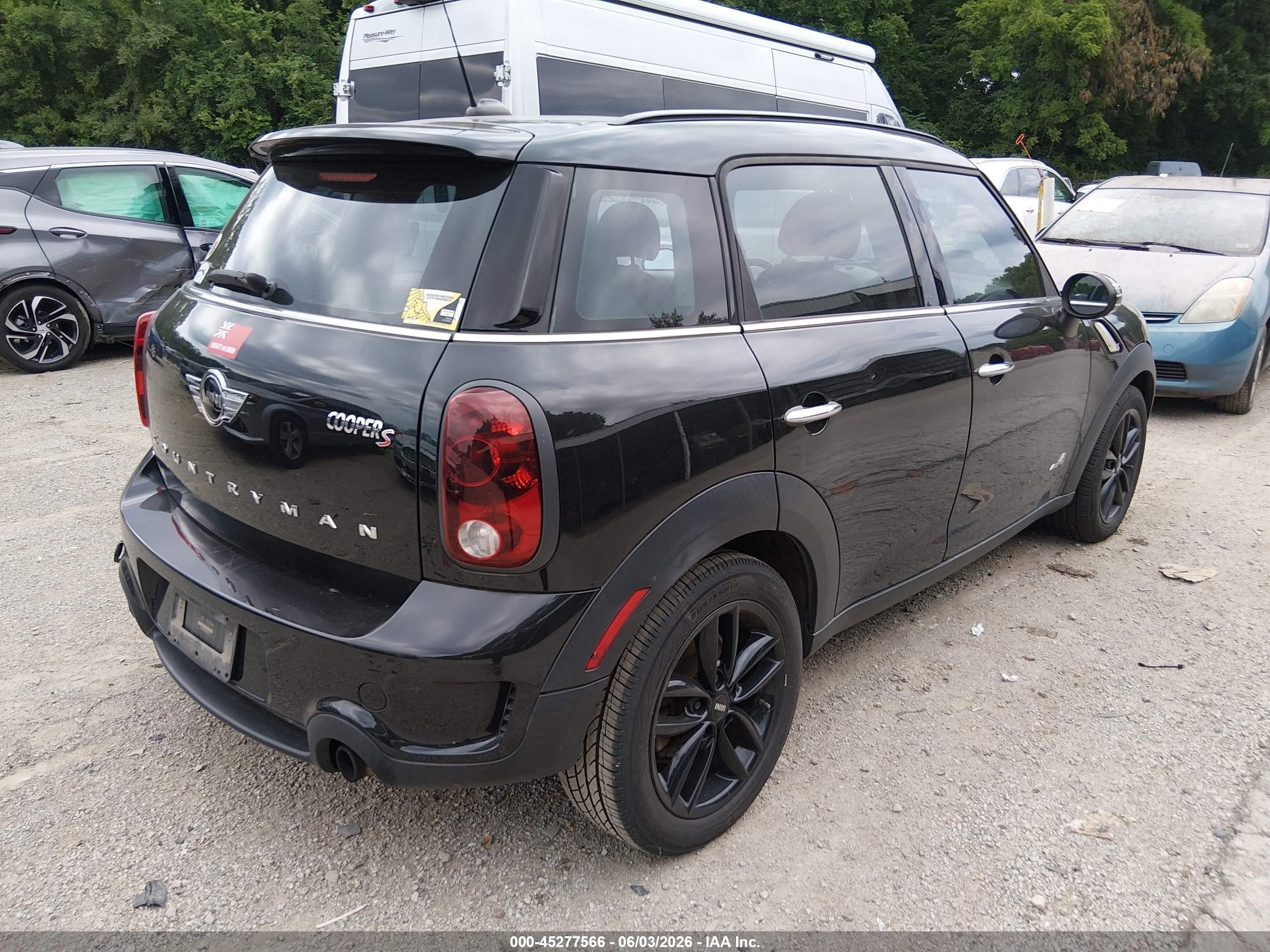 2014 Mini Countryman Cooper S Черный vin: WMWZC5C59EWP41428