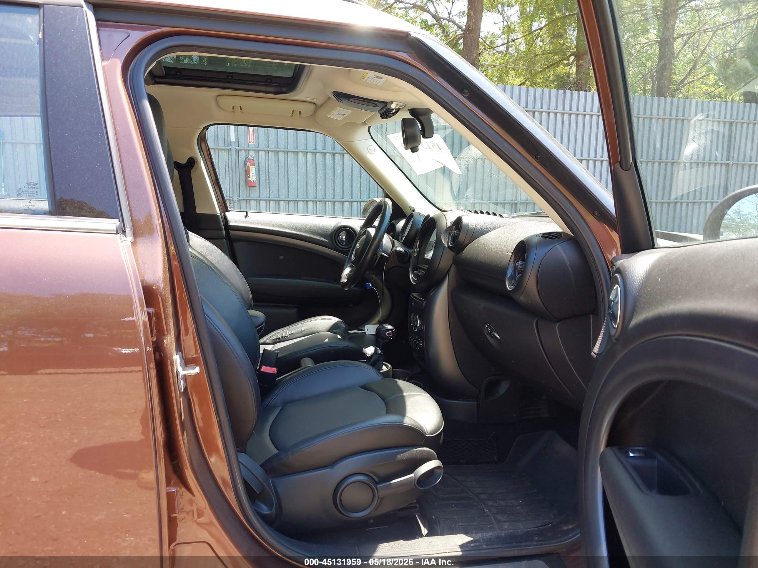 2014 Mini Countryman Cooper S Brown vin: WMWZC5C59EWP41719