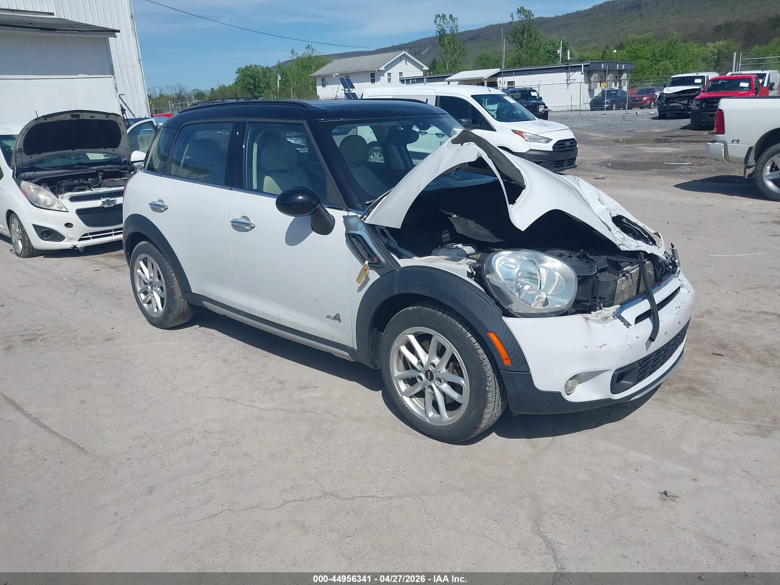 2015 Mini Countryman Cooper S Белый vin: WMWZC5C59FWP45769