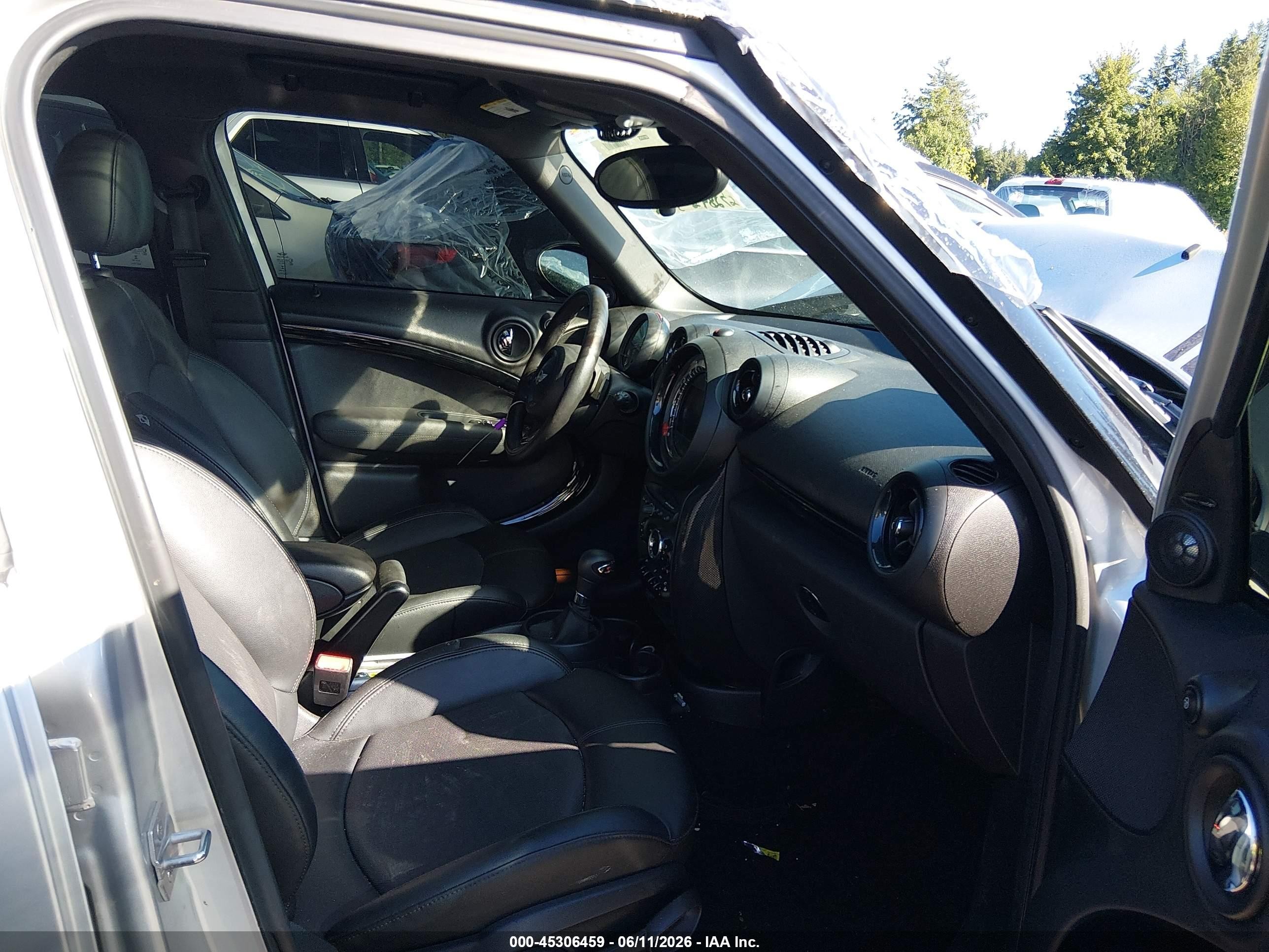 2015 Mini Countryman Cooper S Silver vin: WMWZC5C59FWP46579
