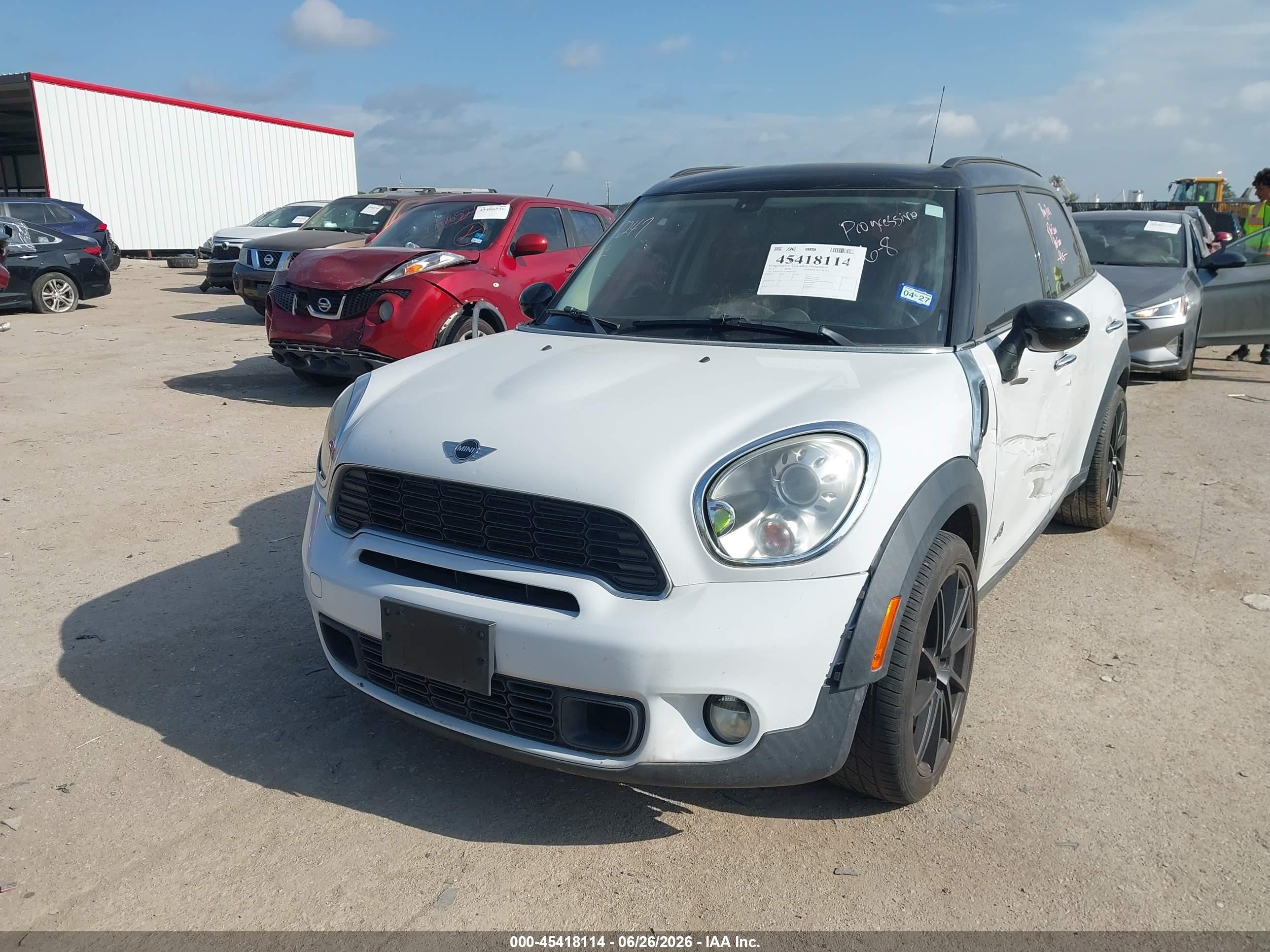 2011 Mini Cooper S Countryman   White vin: WMWZC5C5XBWH99255