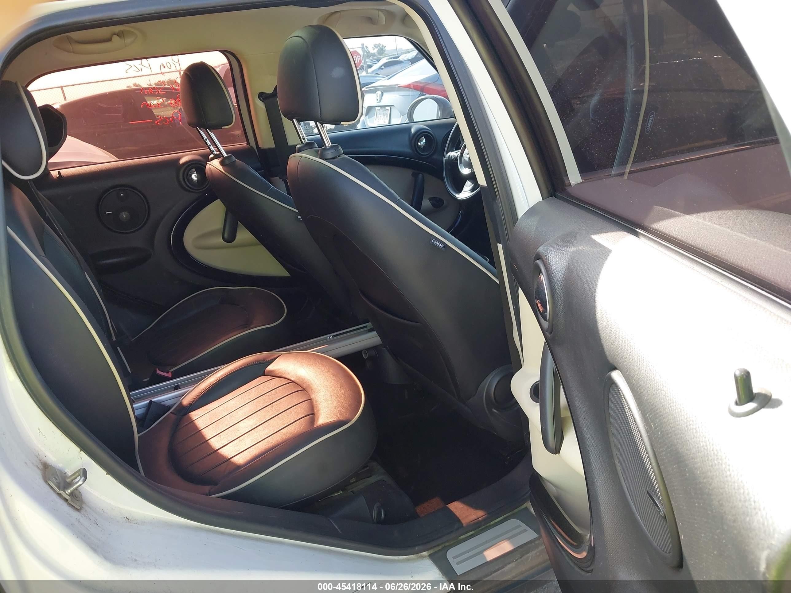 2011 Mini Cooper S Countryman   White vin: WMWZC5C5XBWH99255