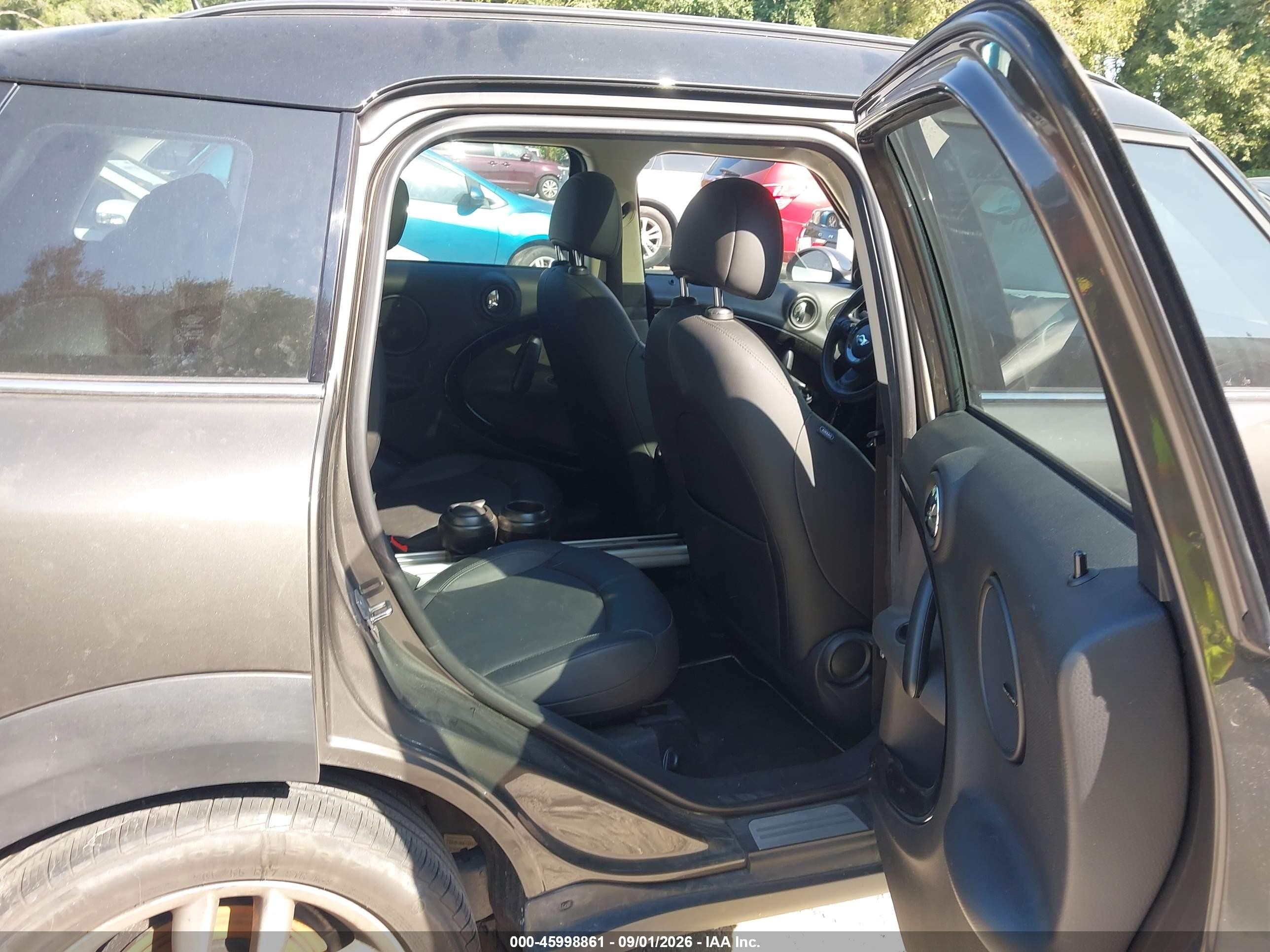 2011 Mini Cooper S Countryman   Black vin: WMWZC5C5XBWL53264