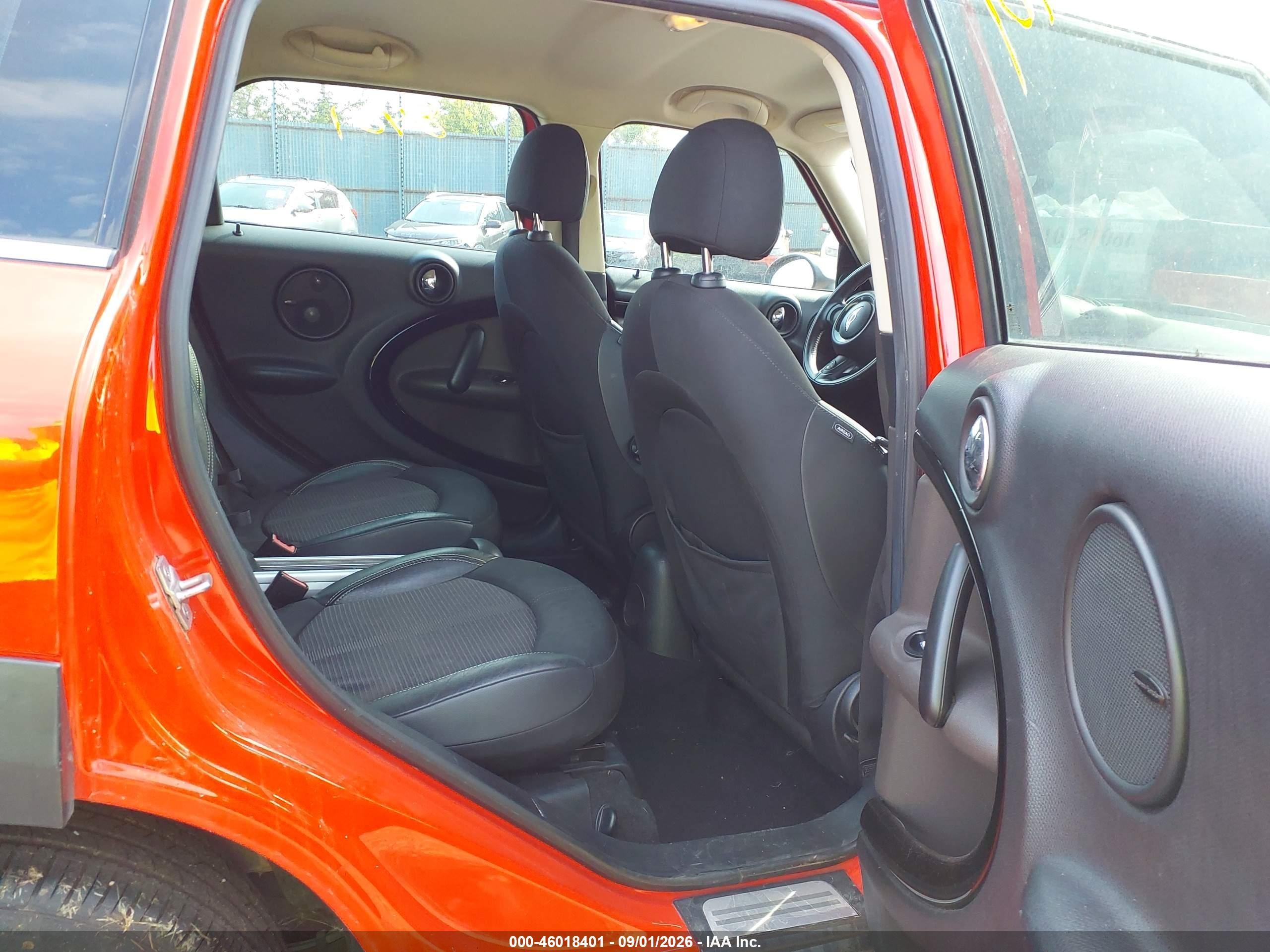 2011 Mini Cooper S Countryman   Red vin: WMWZC5C5XBWL54351