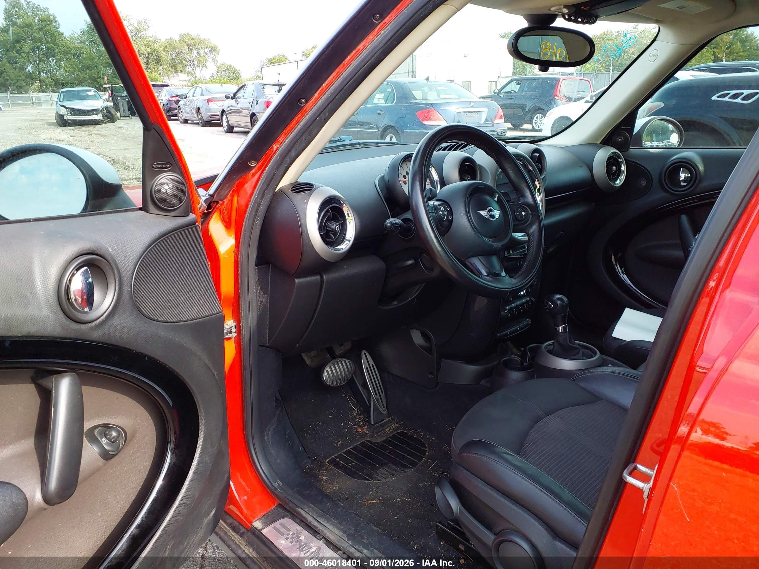 2011 Mini Cooper S Countryman   Red vin: WMWZC5C5XBWL54351