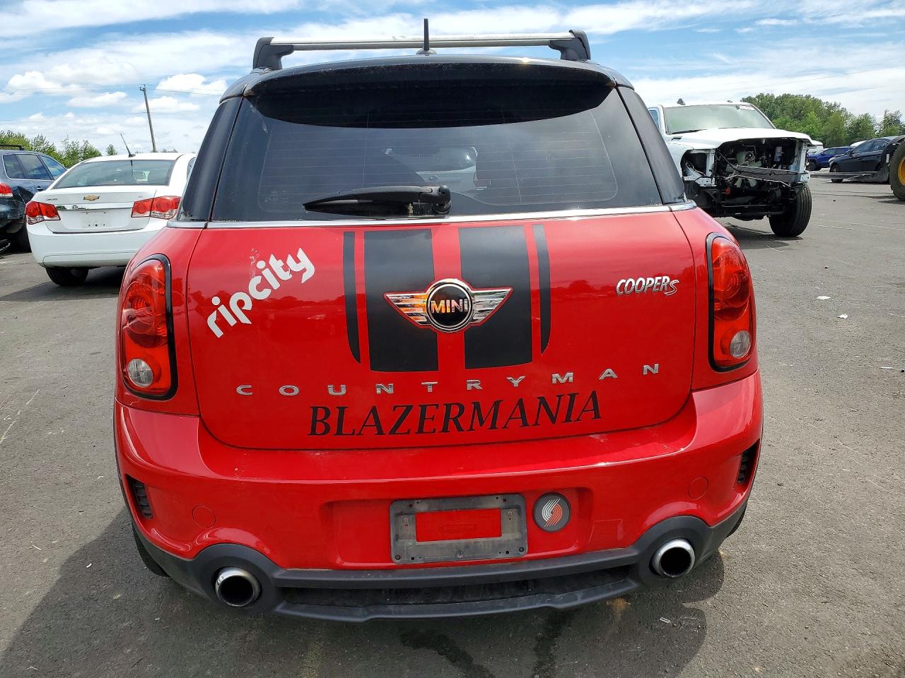 2015 Mini Cooper S Countryman Red vin: WMWZC5C5XFWP48714