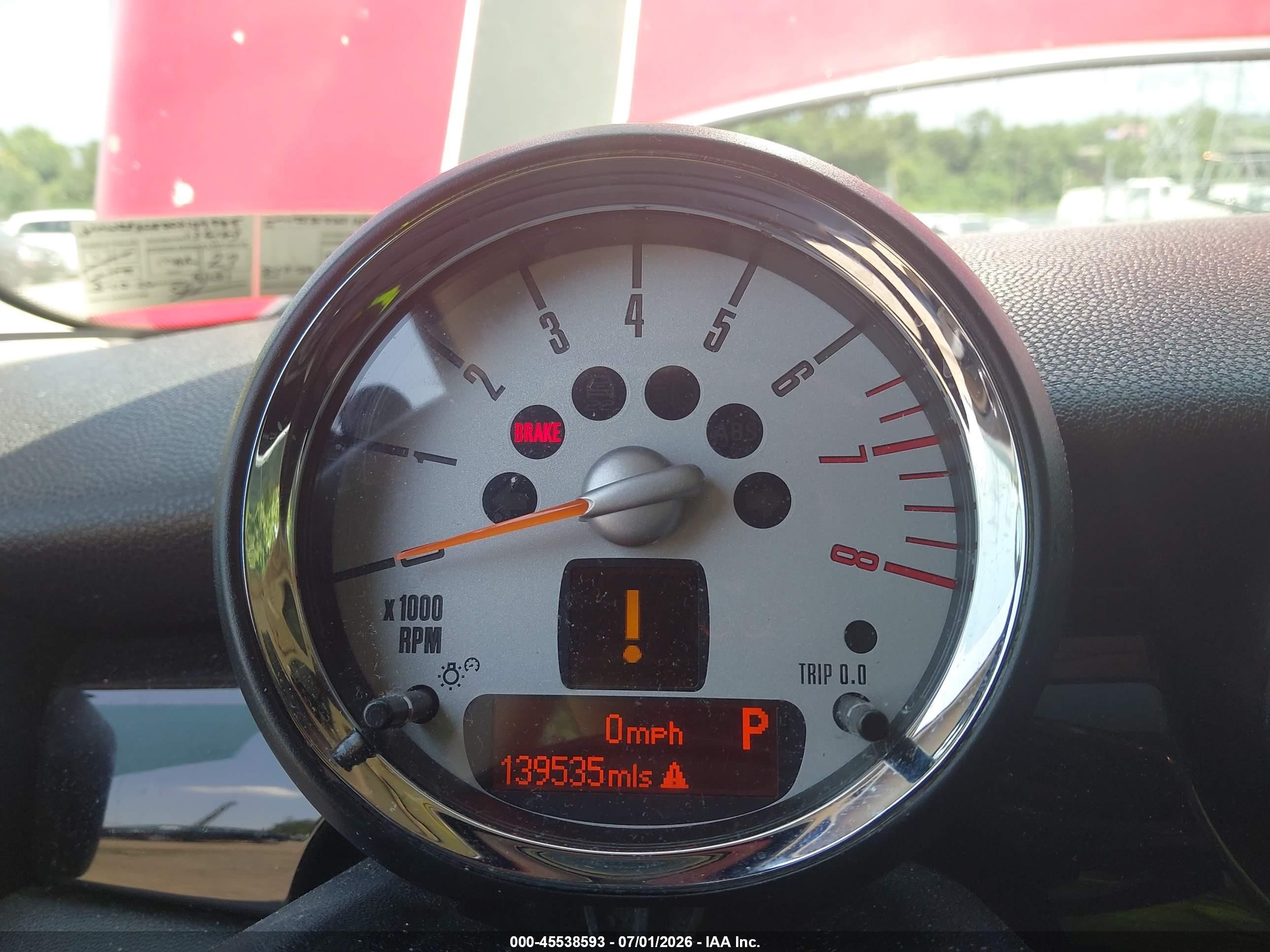 2012 Mini Cooper Clubman   Red vin: WMWZF3C50CT189585