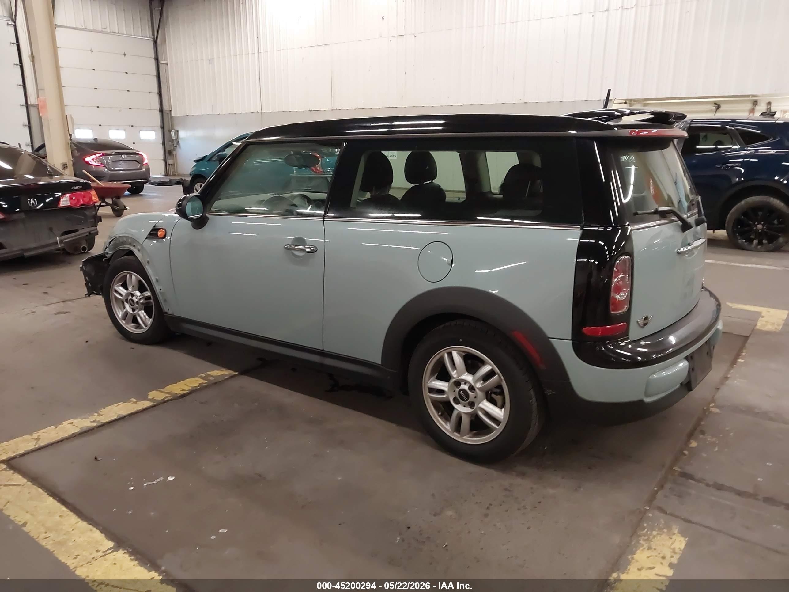2013 Mini Clubman Cooper Blue vin: WMWZF3C52DT489548