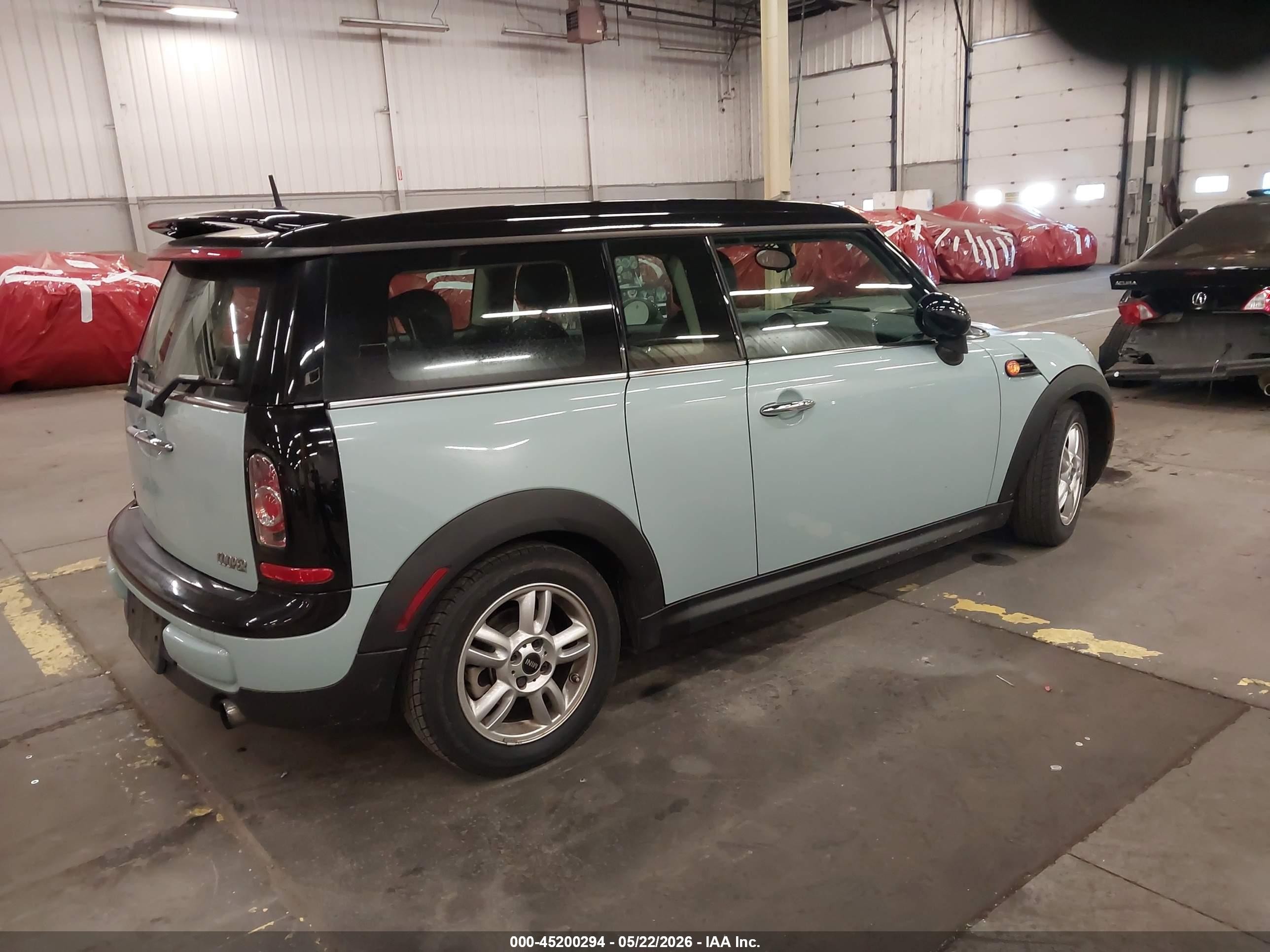 2013 Mini Clubman Cooper Blue vin: WMWZF3C52DT489548