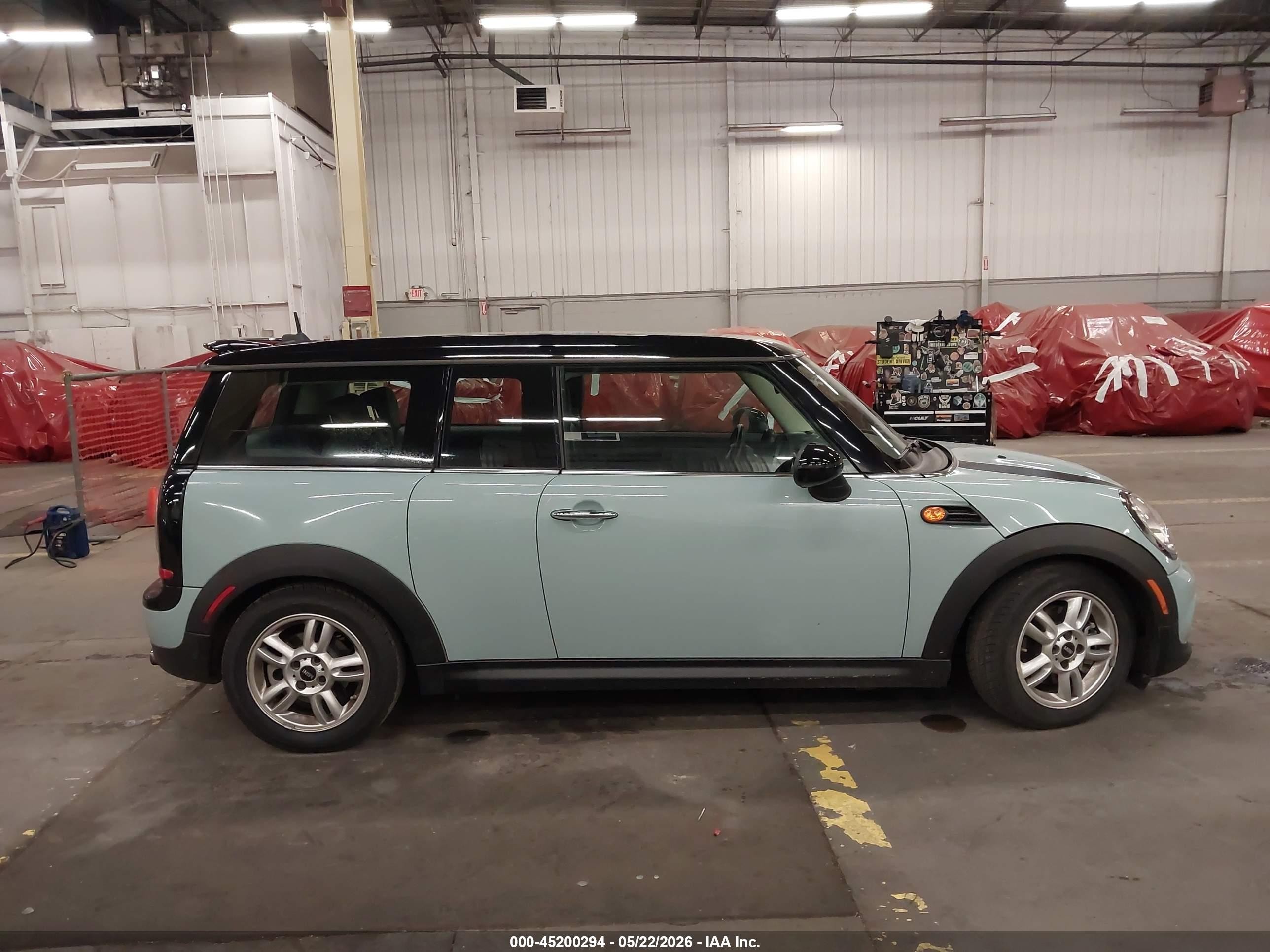 2013 Mini Clubman Cooper Blue vin: WMWZF3C52DT489548