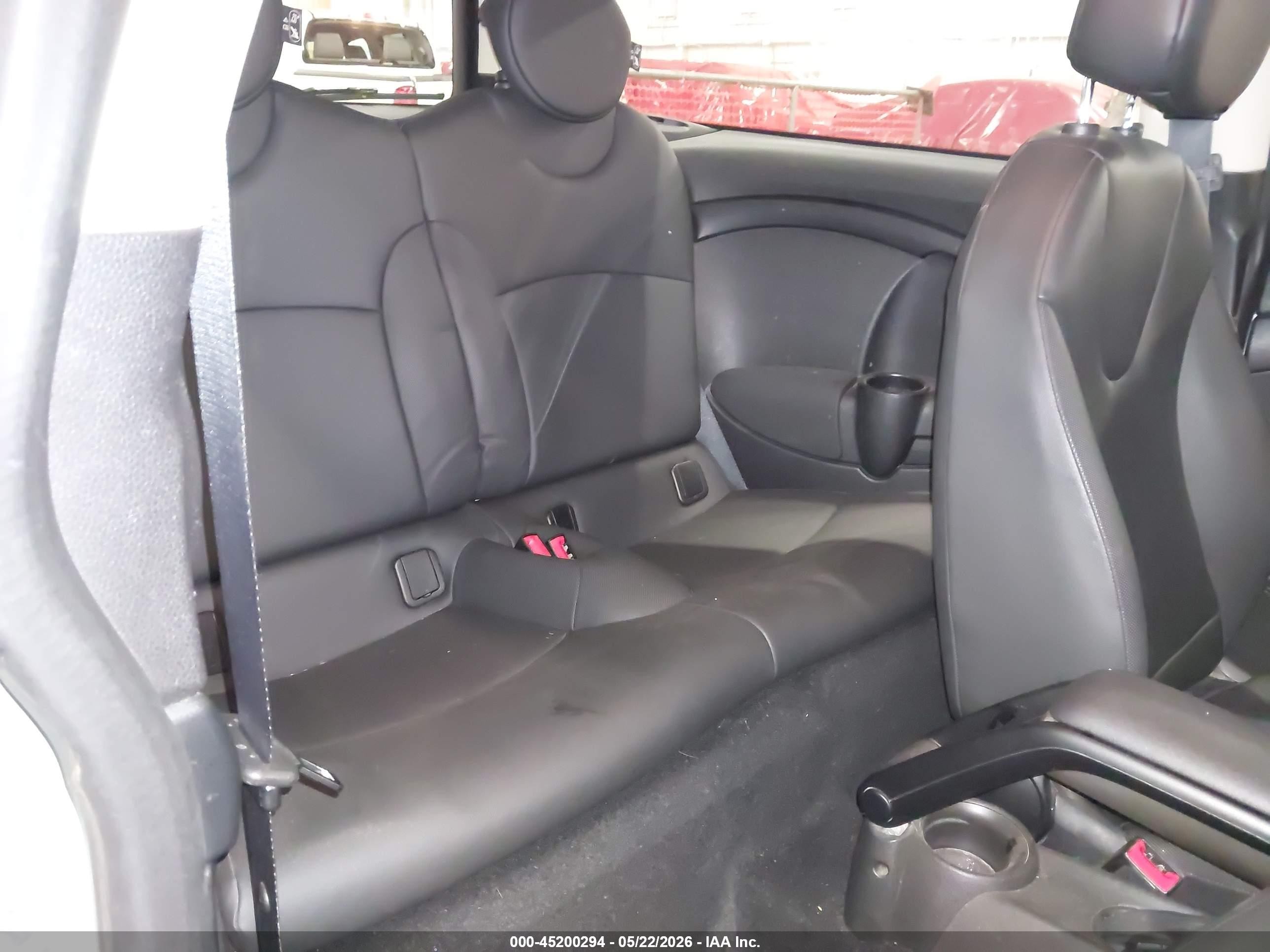 2013 Mini Clubman Cooper Blue vin: WMWZF3C52DT489548