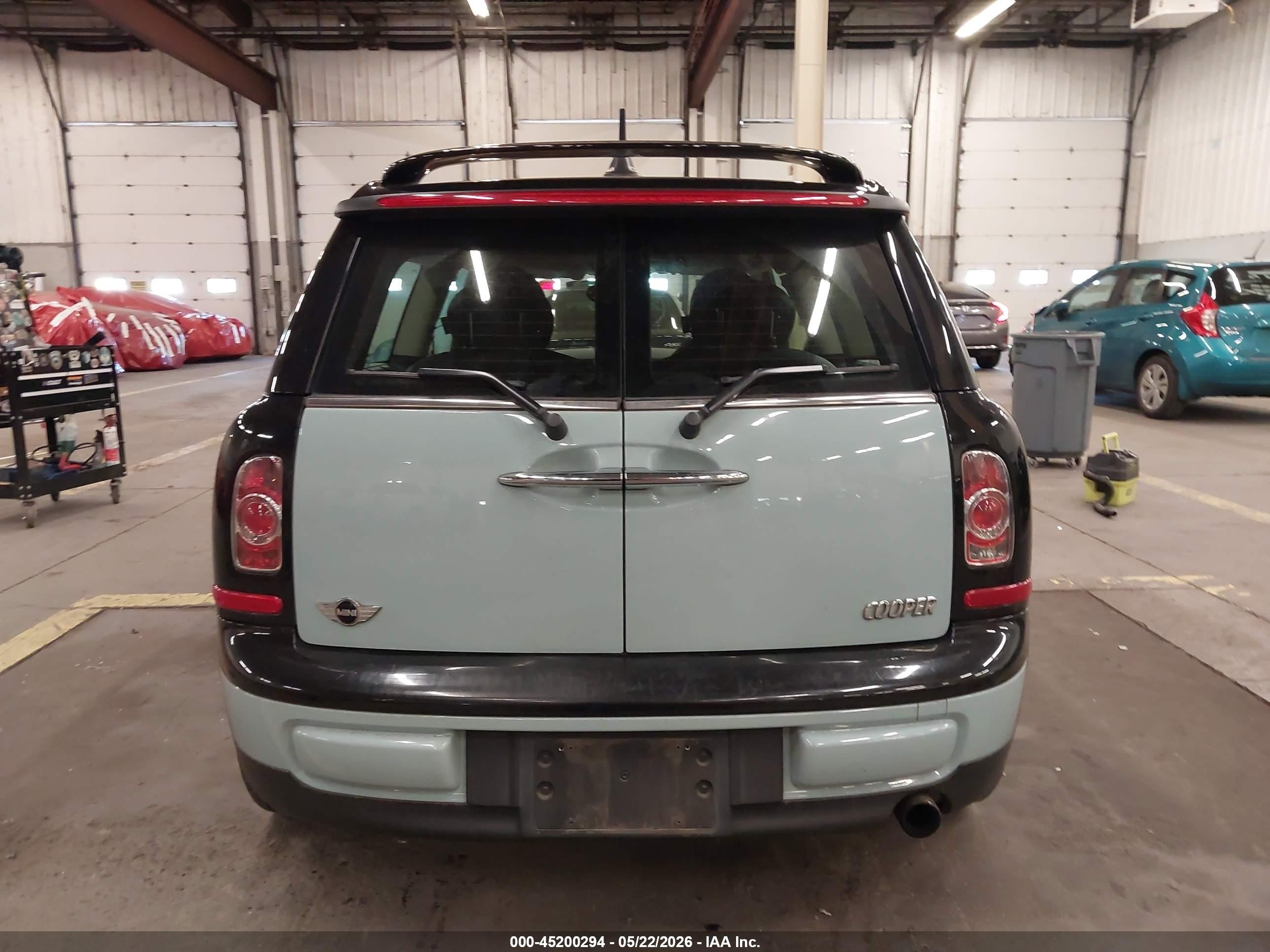 2013 Mini Clubman Cooper Blue vin: WMWZF3C52DT489548