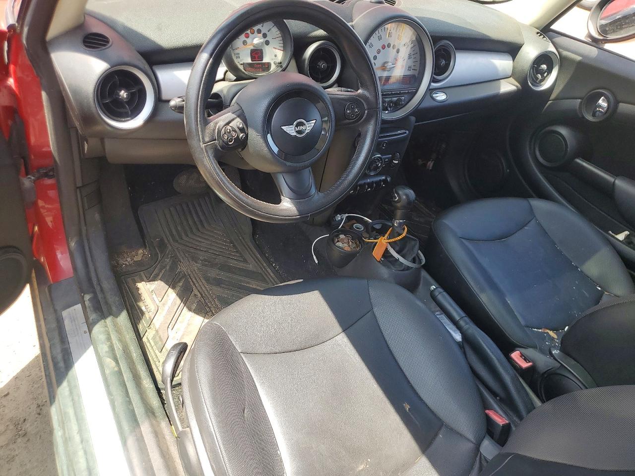 2014 Mini Cooper Clubman Red vin: WMWZF3C52ET492970