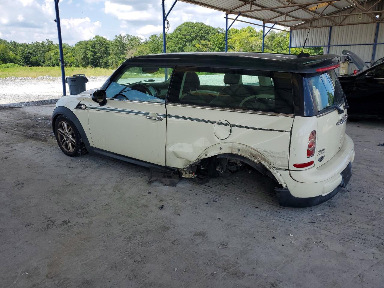 2013 Mini Cooper Clubman White vin: WMWZF3C54DT490412
