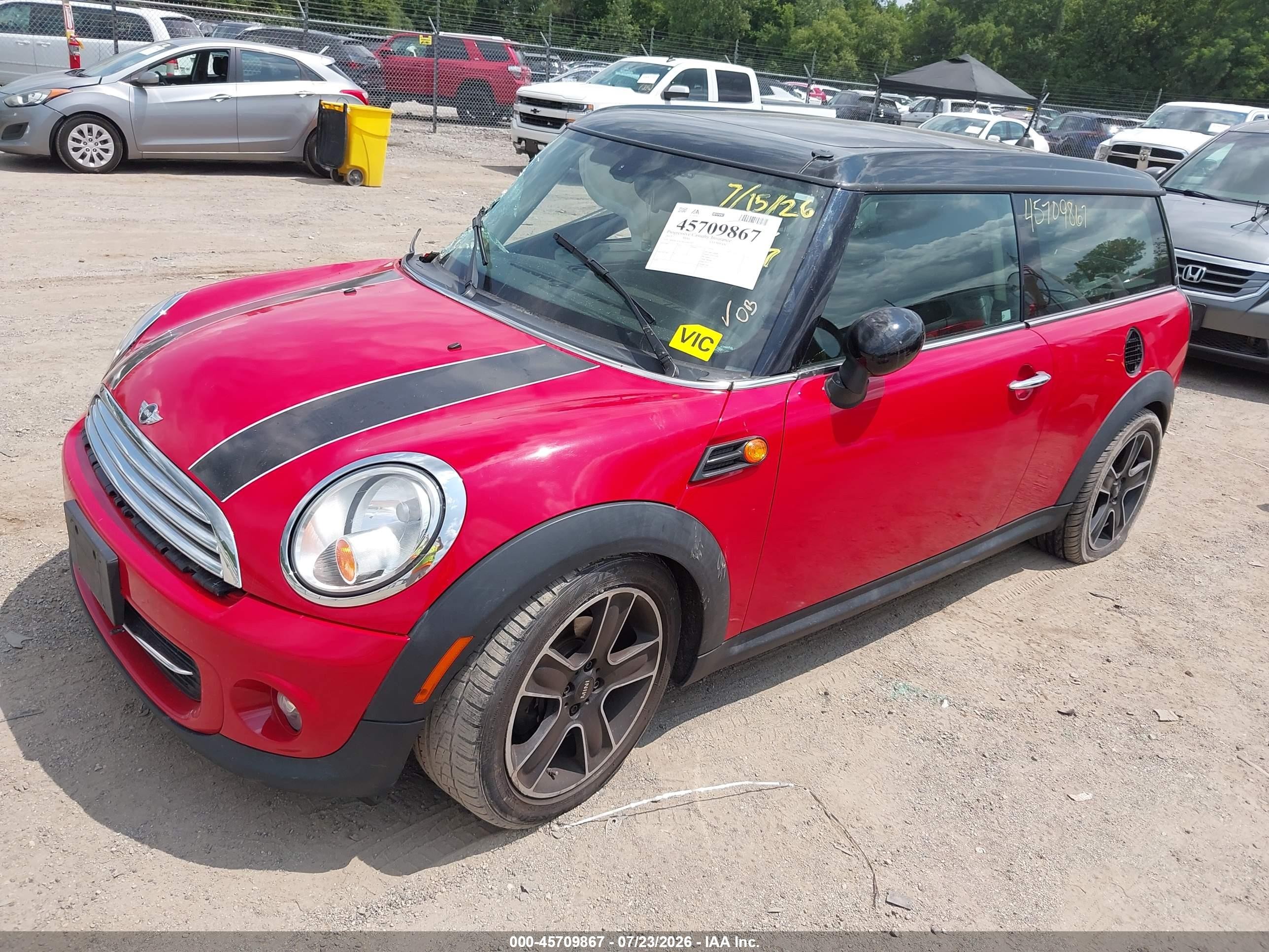 2013 Mini Clubman Cooper Red vin: WMWZF3C54DT491527