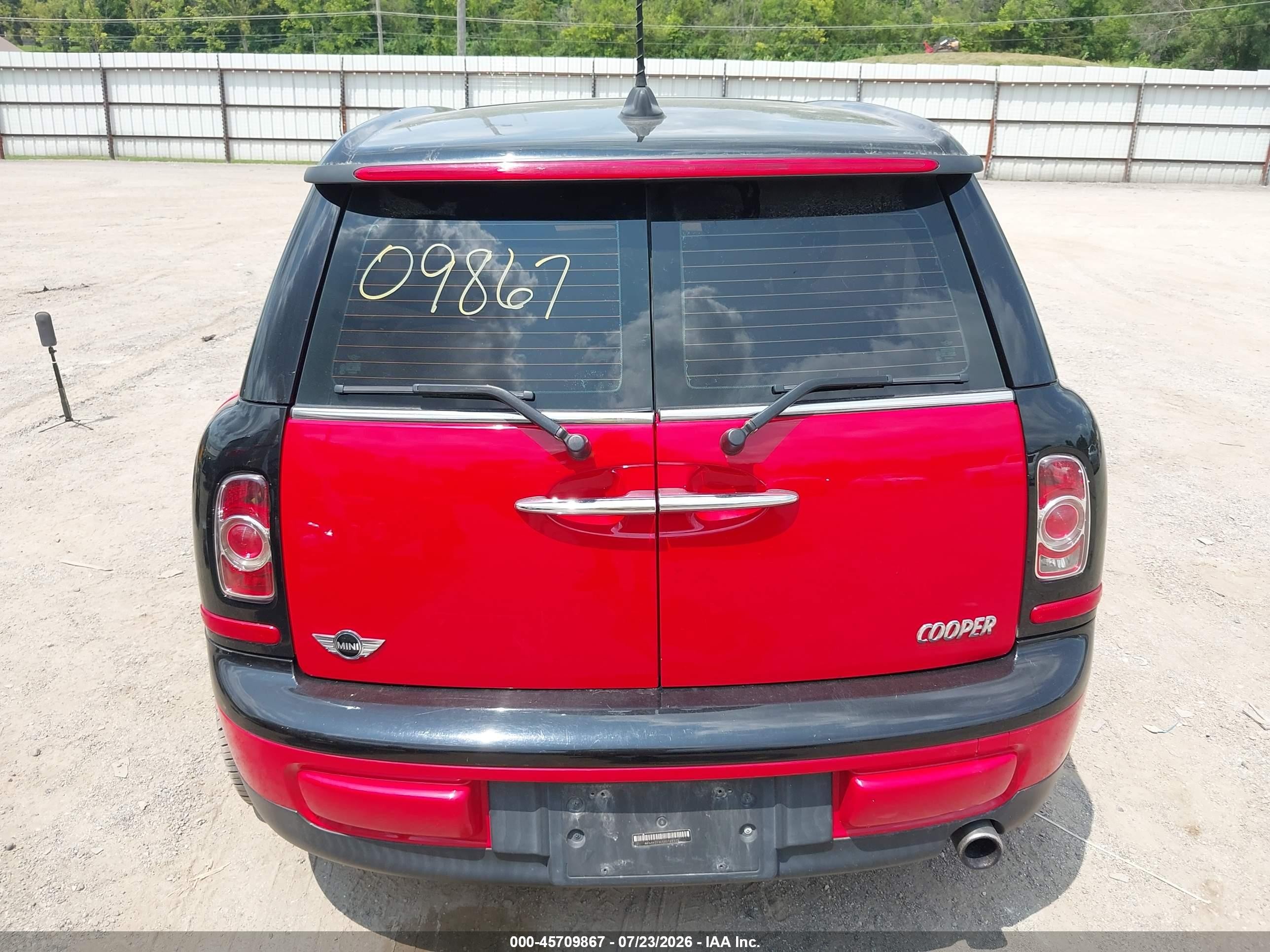 2013 Mini Clubman Cooper Red vin: WMWZF3C54DT491527