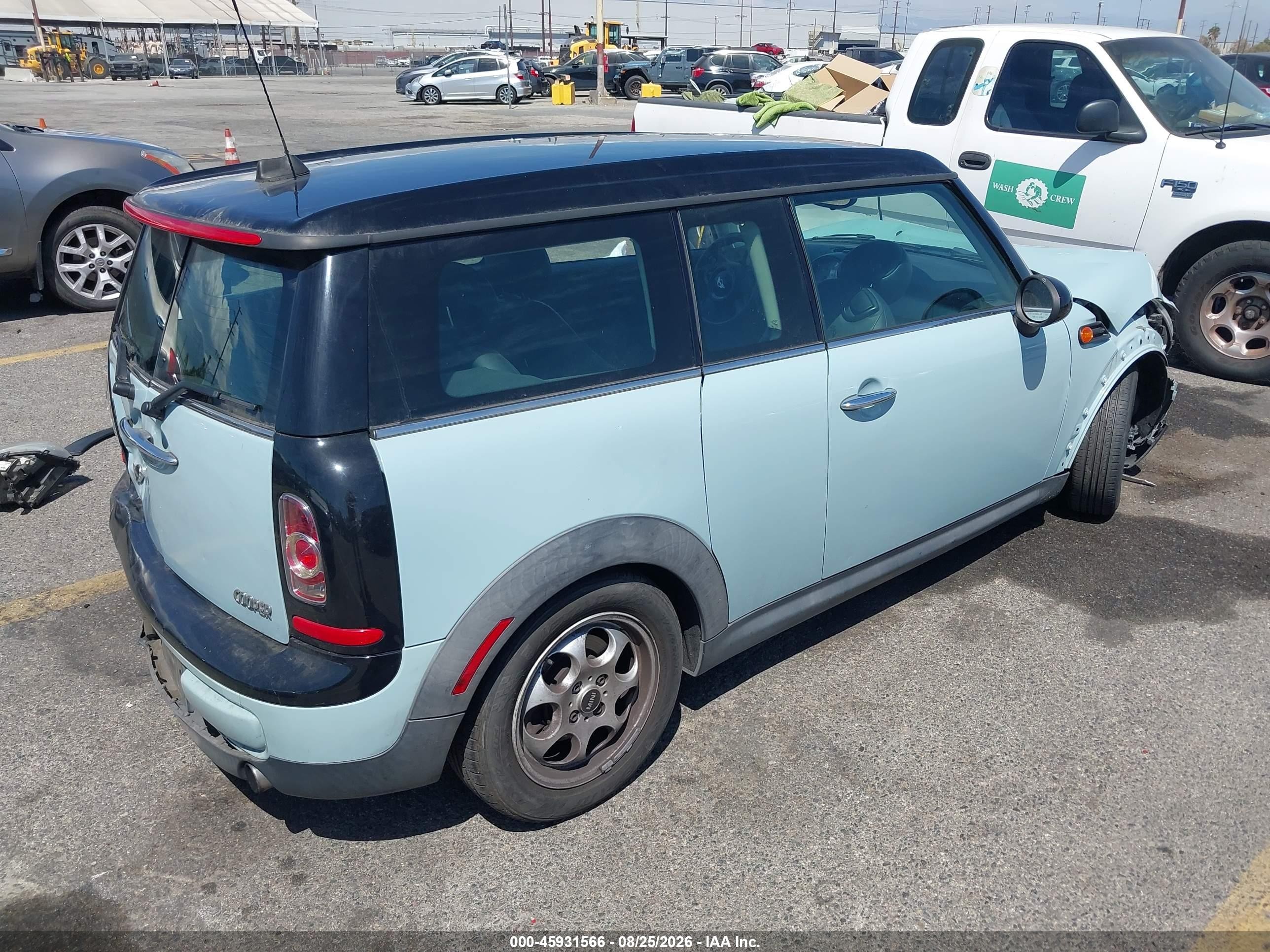 2014 Mini Clubman Cooper Teal vin: WMWZF3C54ET493456