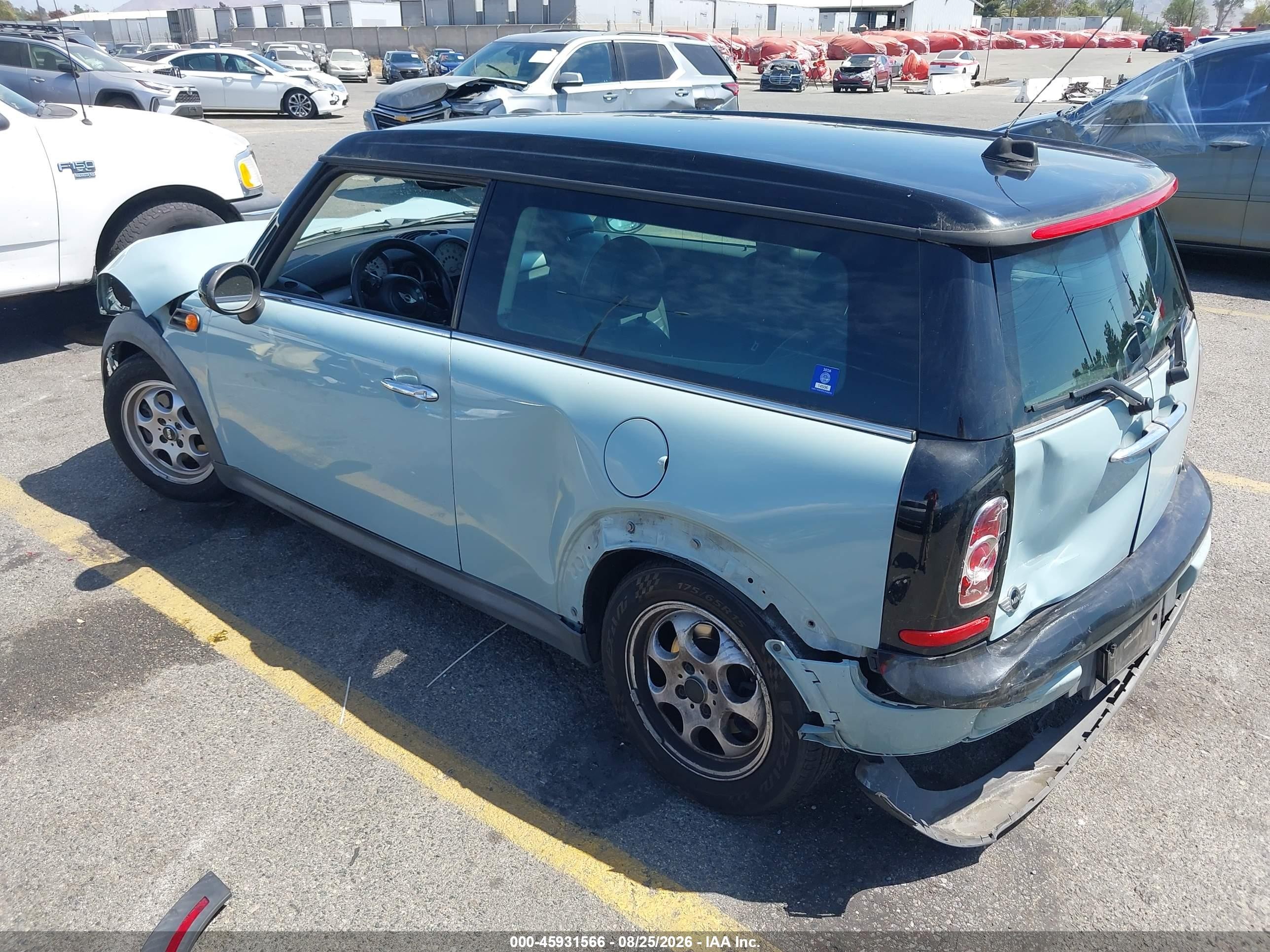2014 Mini Clubman Cooper Teal vin: WMWZF3C54ET493456