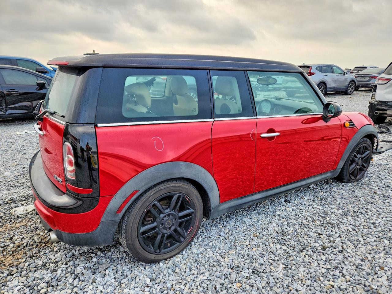 2012 Mini Cooper Clubman Red vin: WMWZF3C55CT488733
