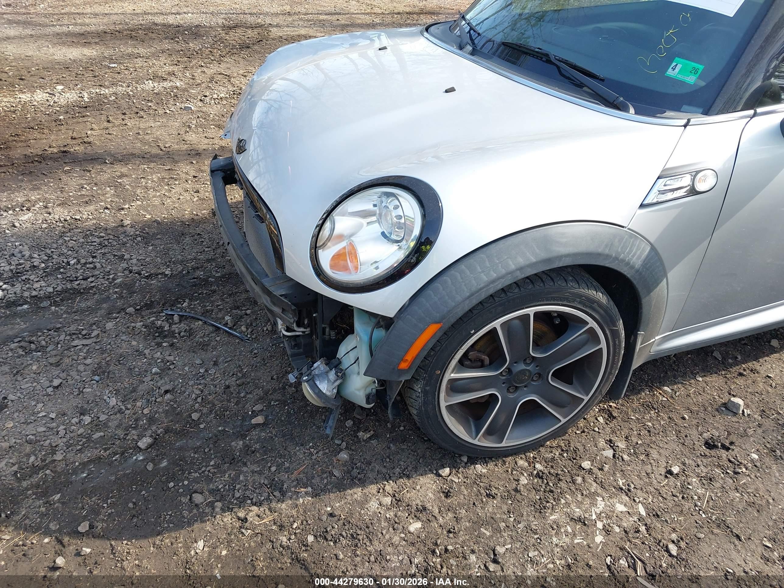 2011 Mini Cooper Clubman   Серый vin: WMWZF3C56BTX82303