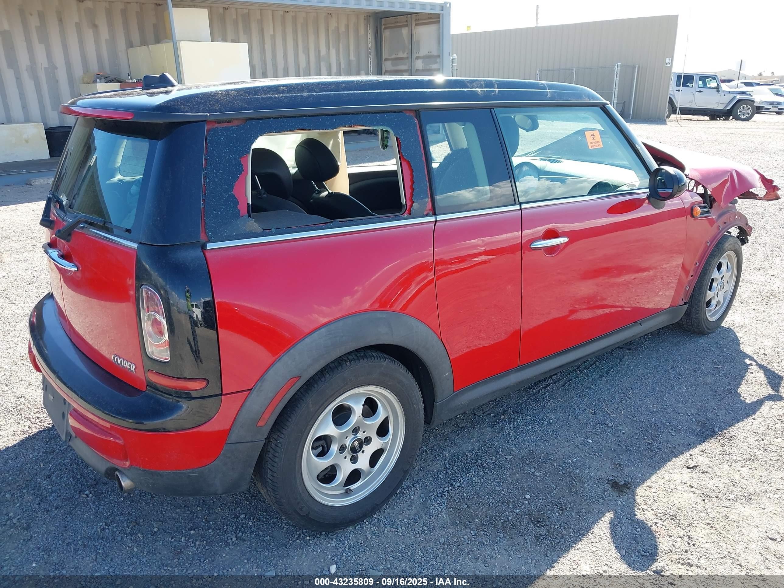 2014 Mini Cooper Clubman Красный vin: WMWZF3C56ET492907