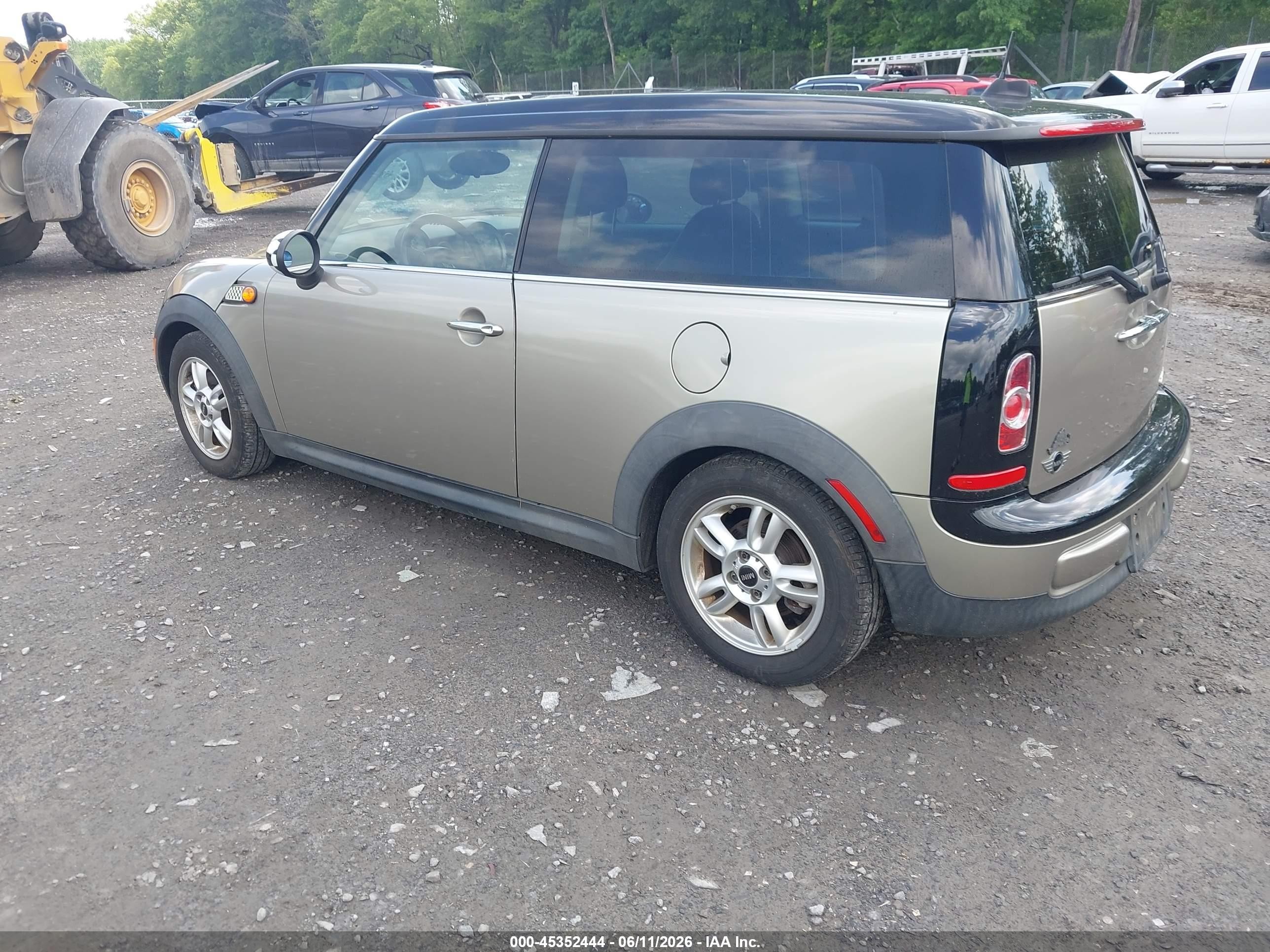 2011 Mini Cooper Clubman   Gray vin: WMWZF3C57BTX82102