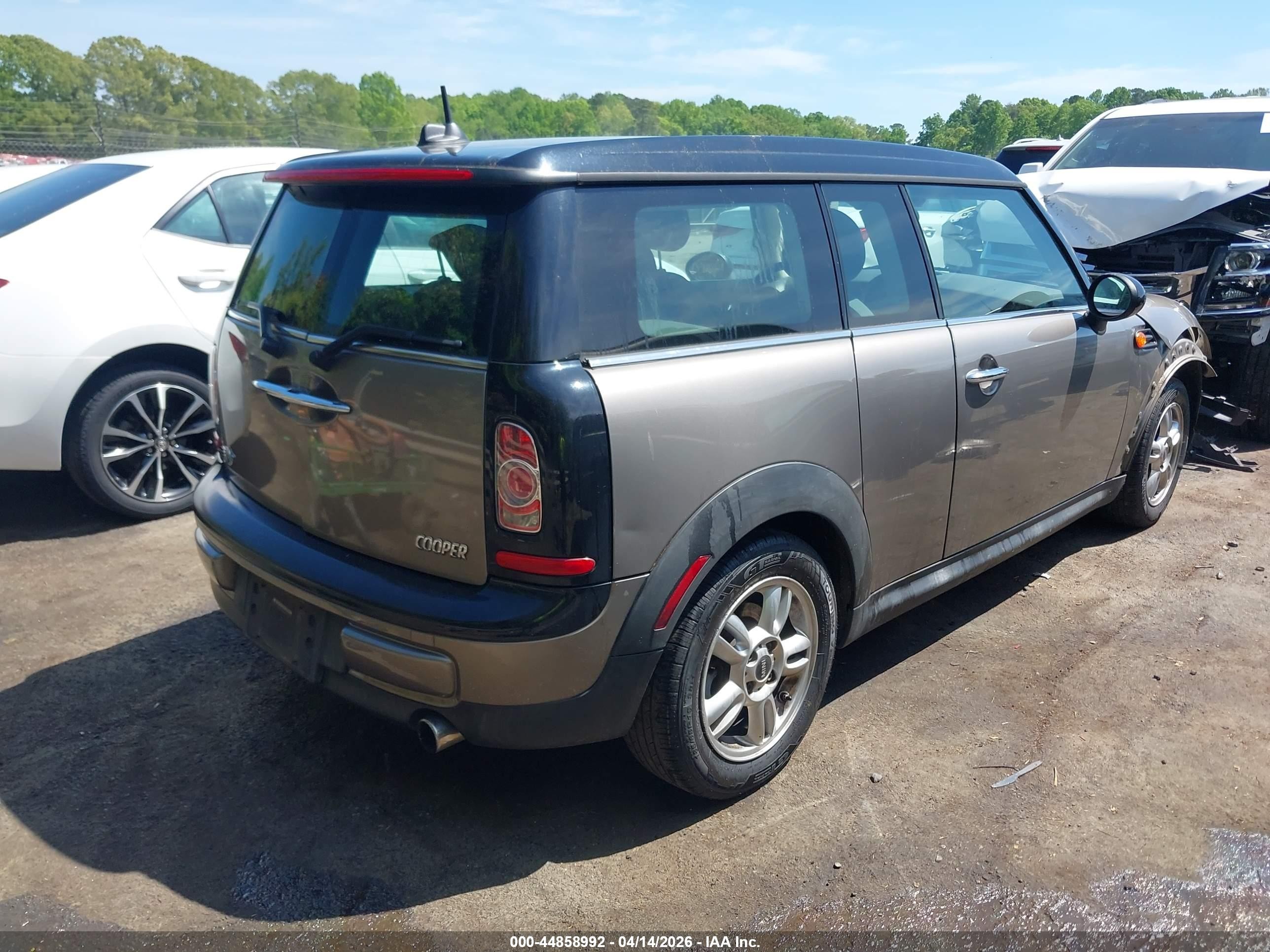 2013 Mini Clubman Cooper Tan vin: WMWZF3C58DT571283